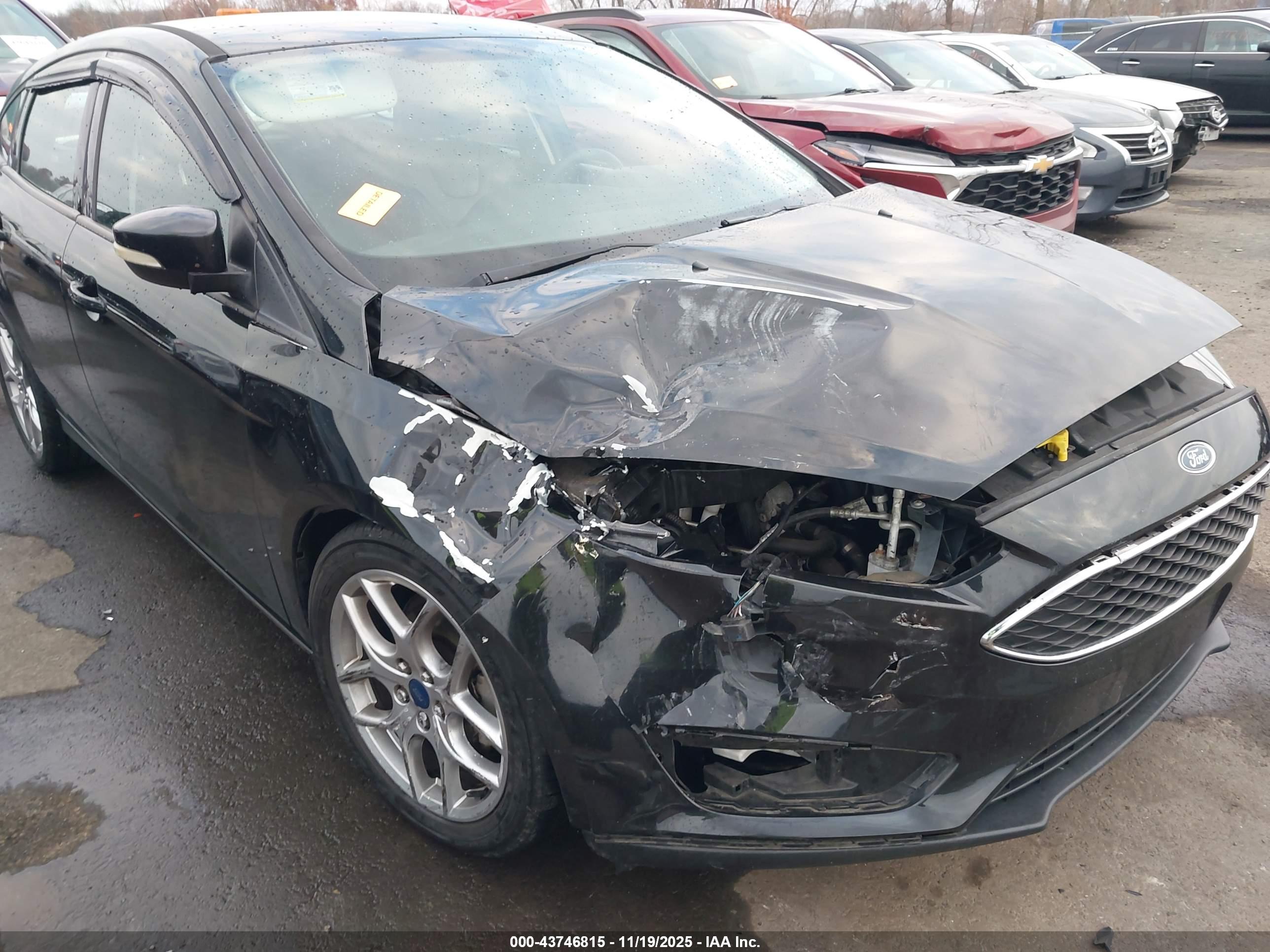 FORD FOCUS image 6