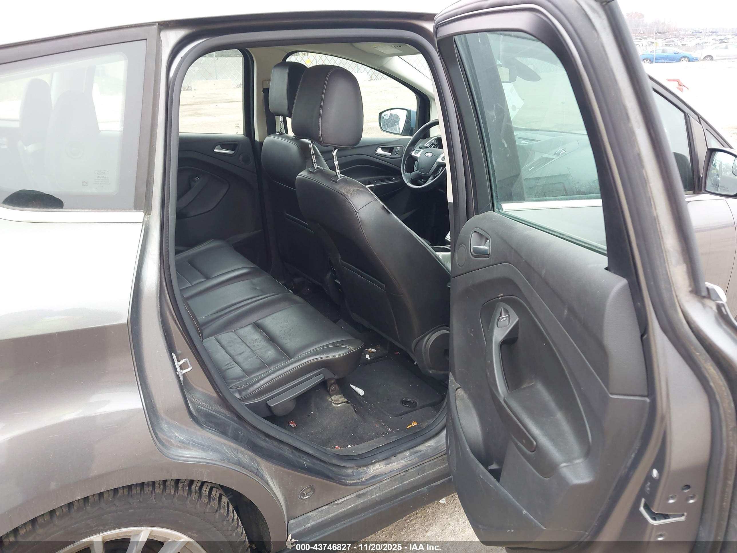 FORD C-MAX image 8