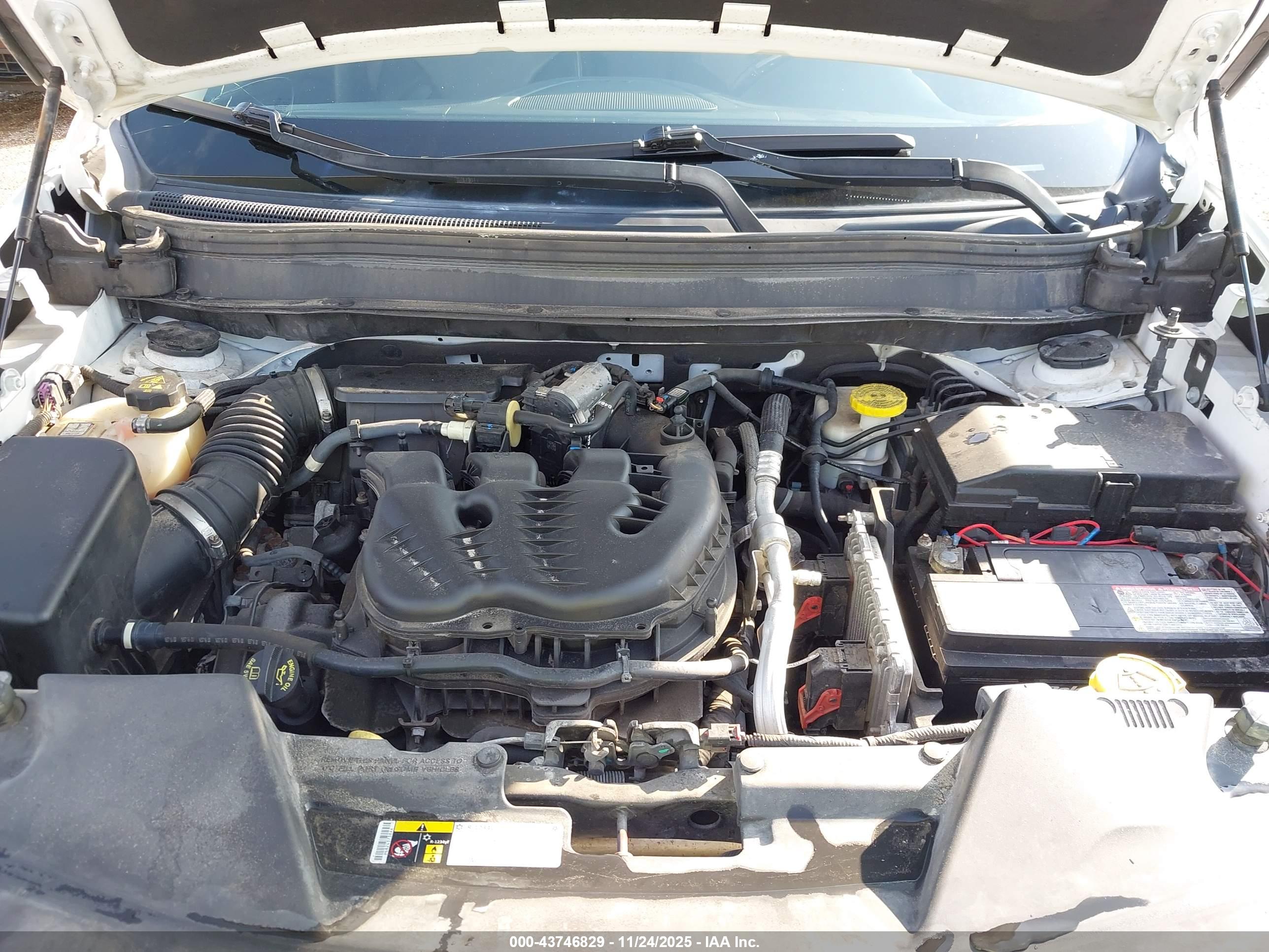 JEEP CHEROKEE image 10