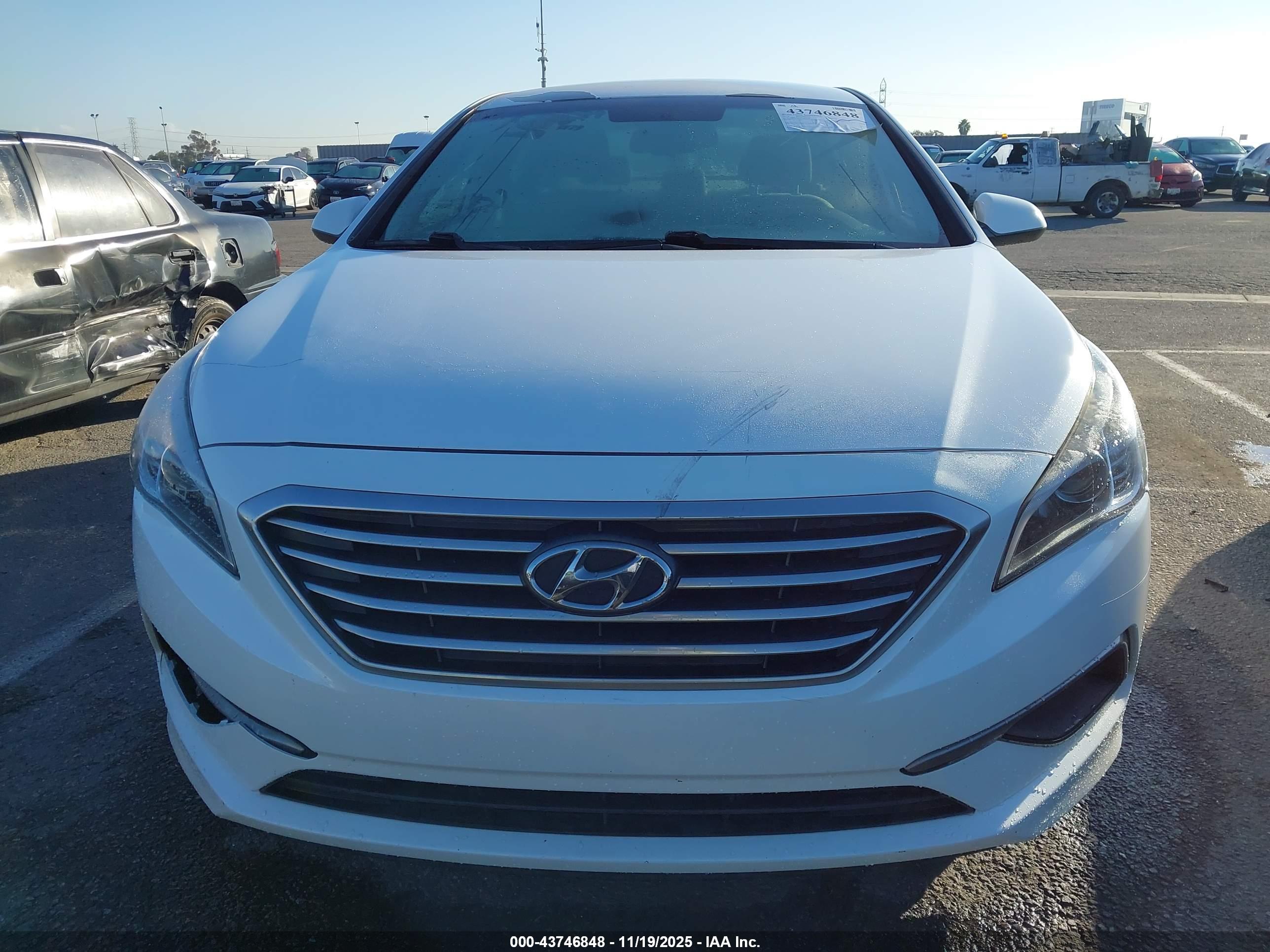HYUNDAI SONATA image 6
