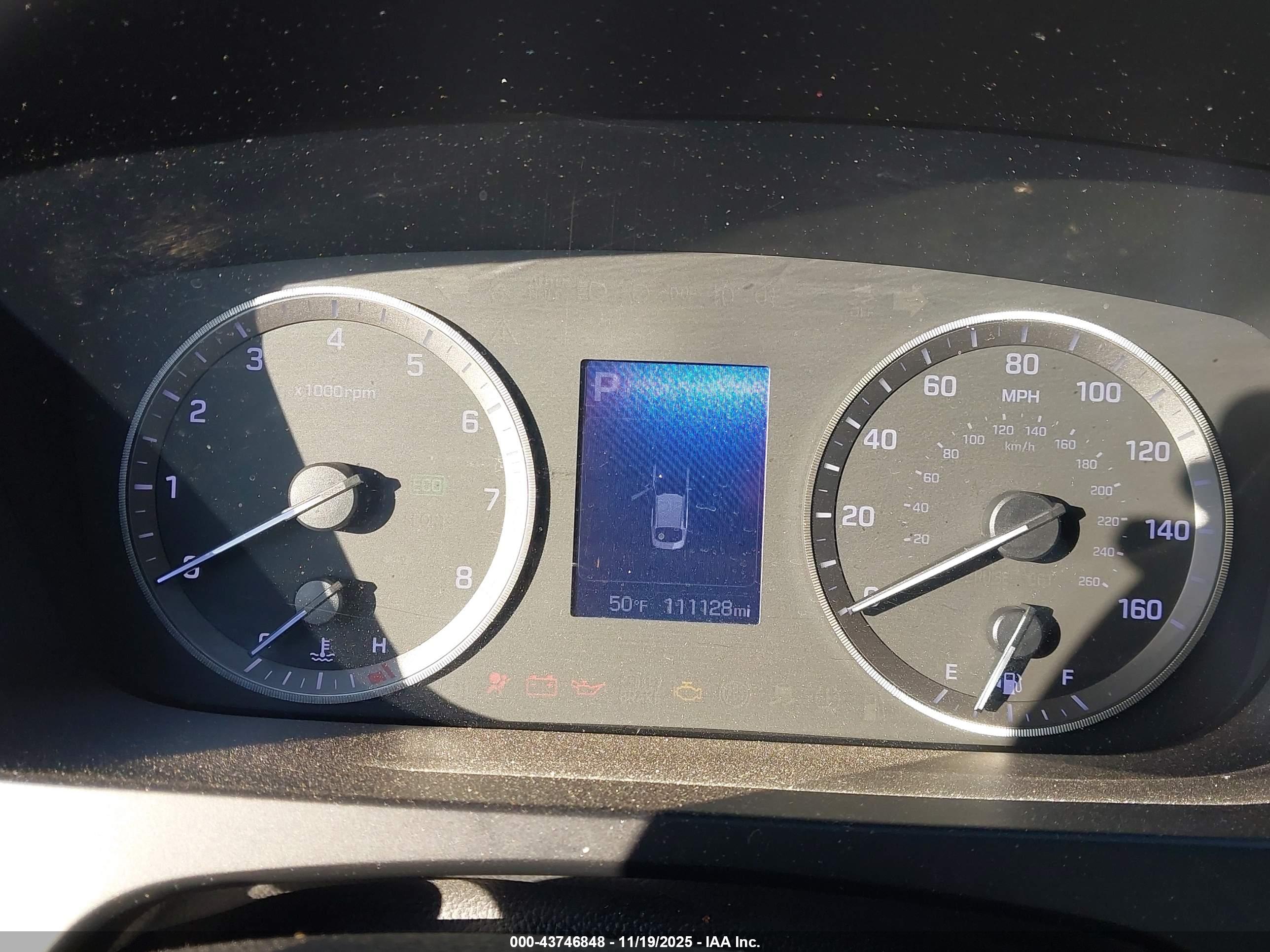 HYUNDAI SONATA image 7