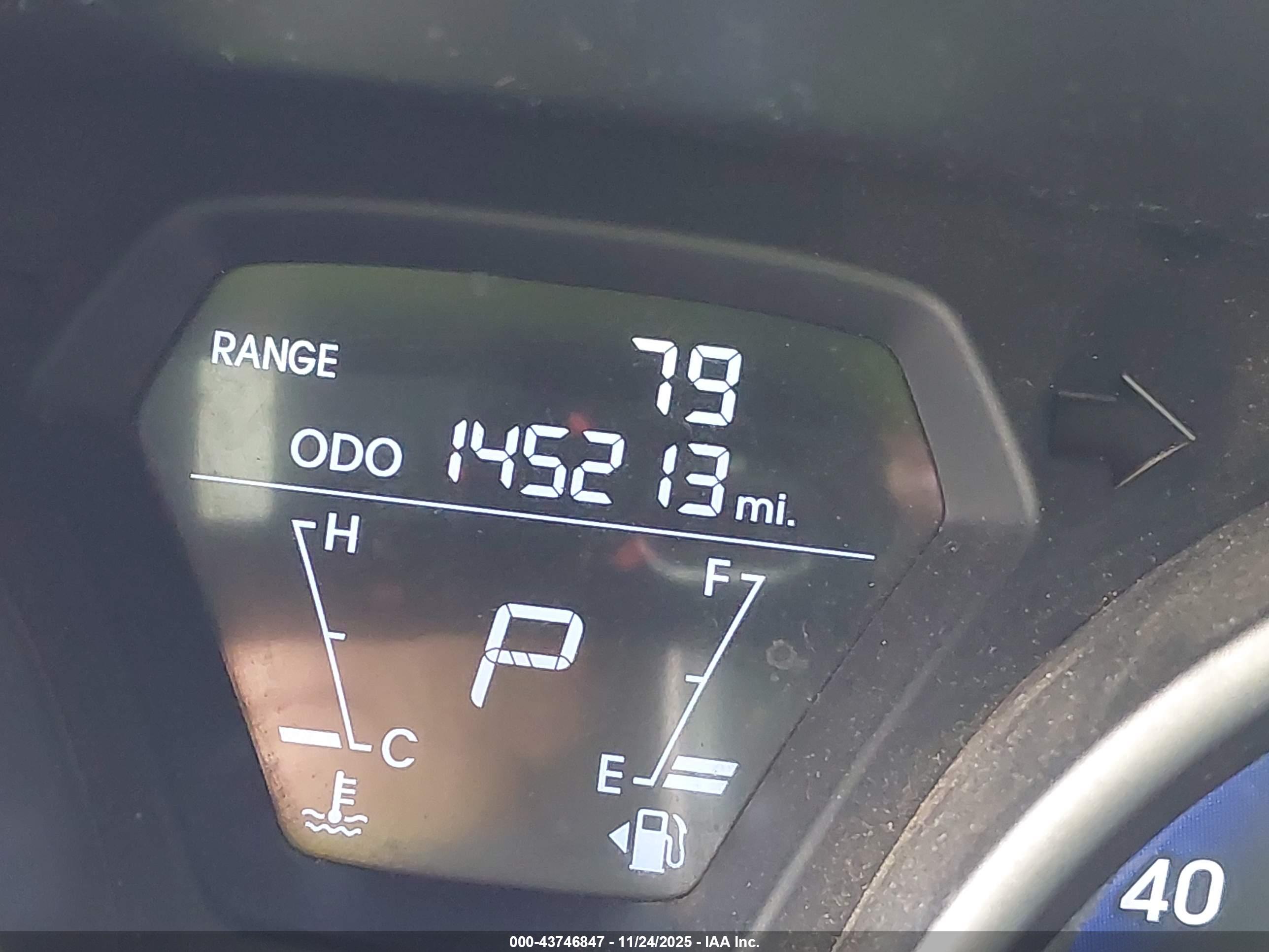 HYUNDAI ELANTRA image 7