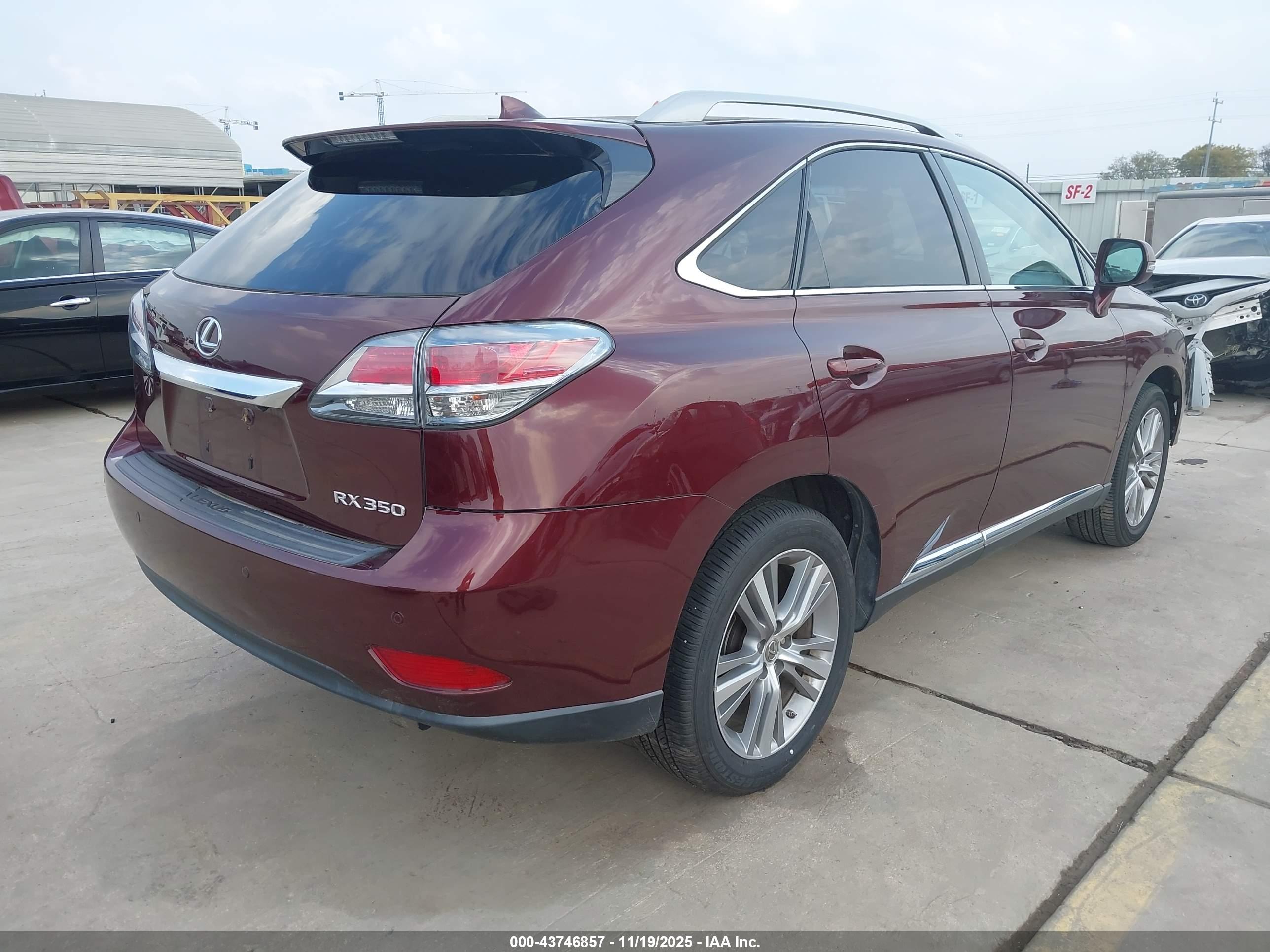 LEXUS RX image 4