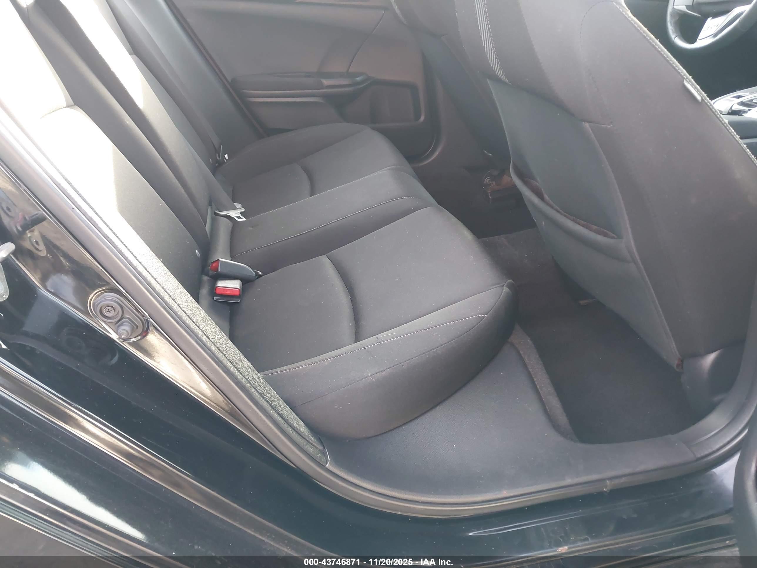 HONDA CIVIC image 8