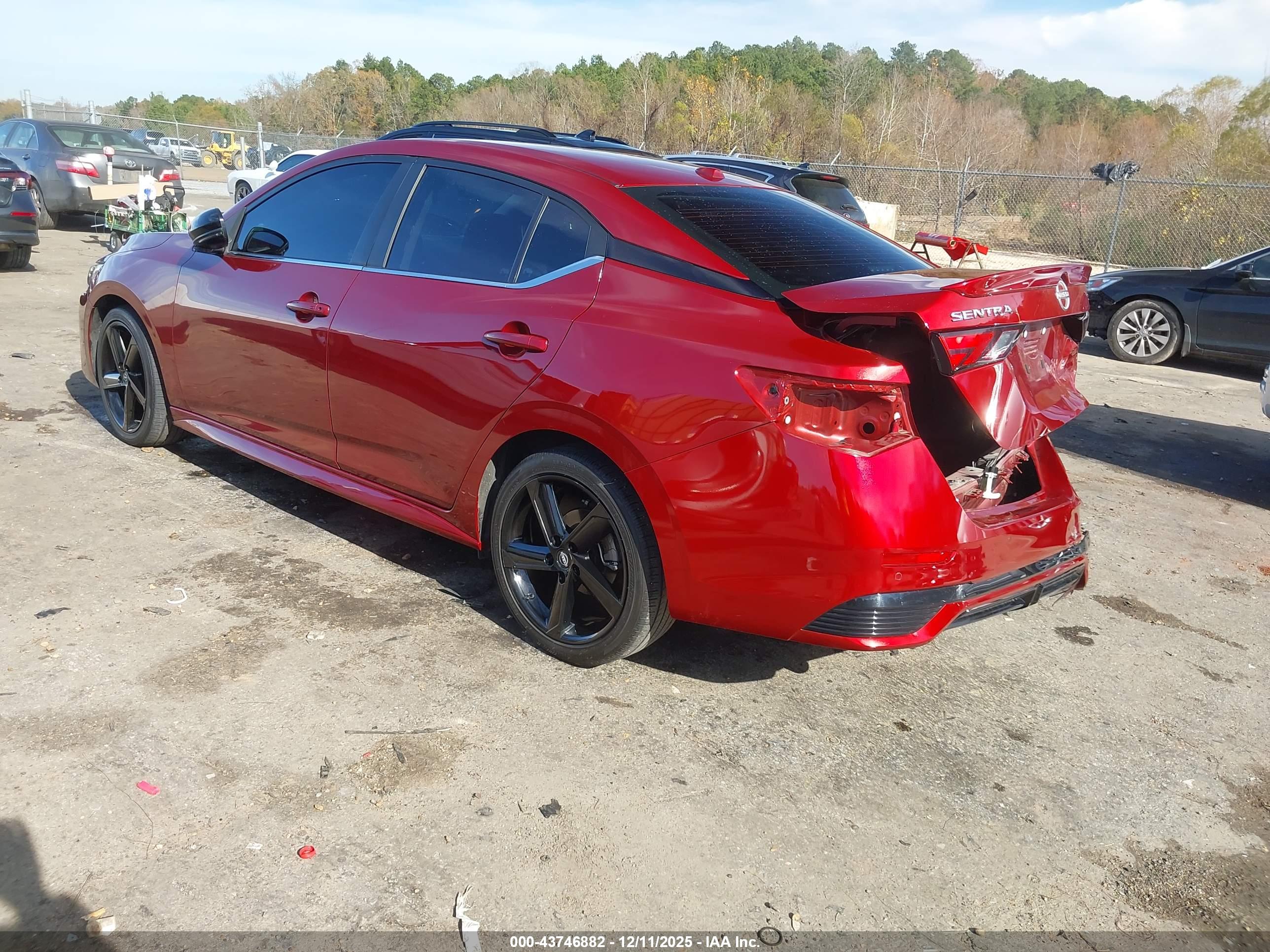 NISSAN SENTRA image 3