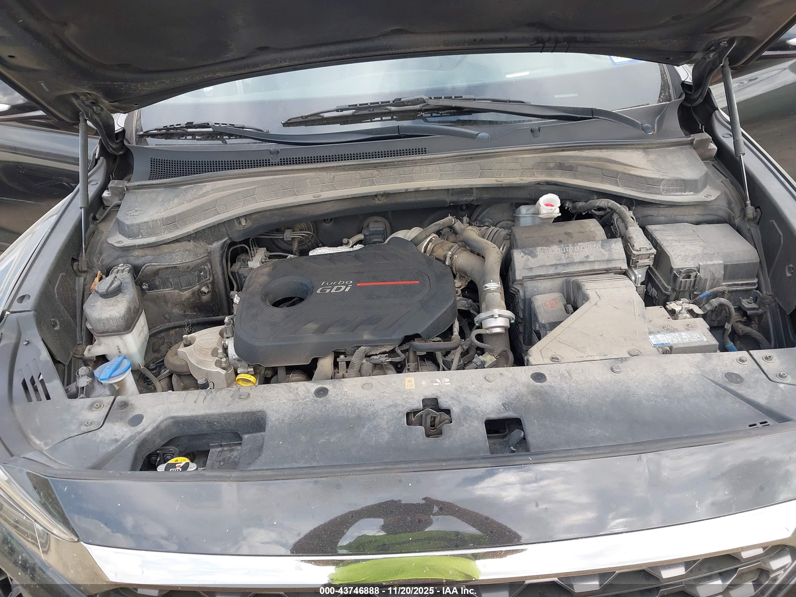 HYUNDAI SANTA image 10
