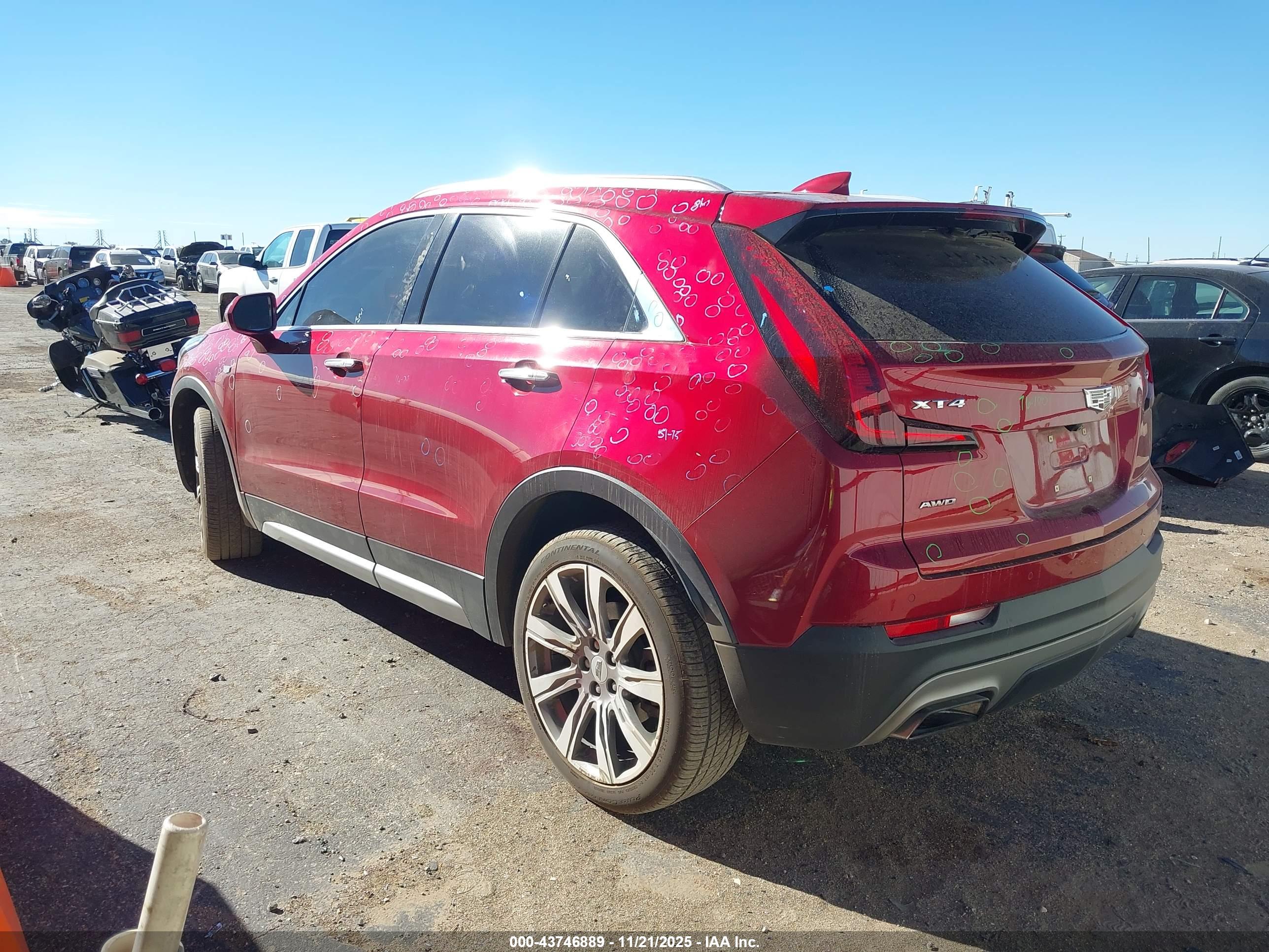 CADILLAC XT4 image 3