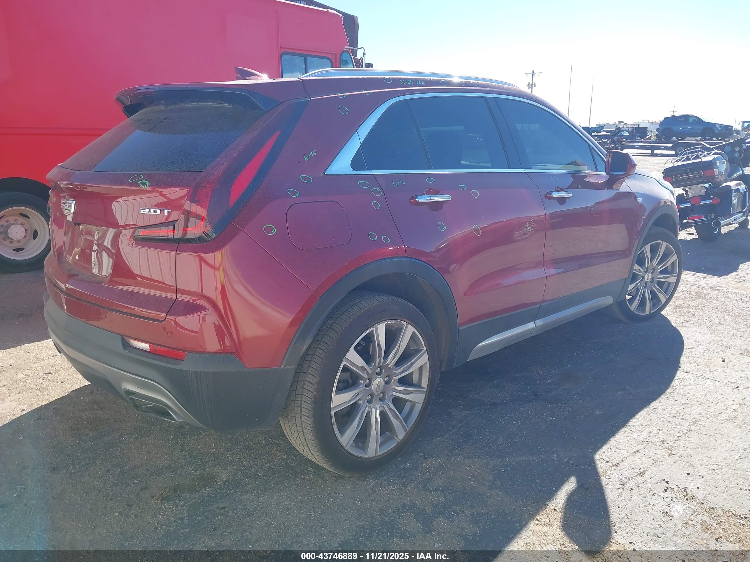 CADILLAC XT4 image 4