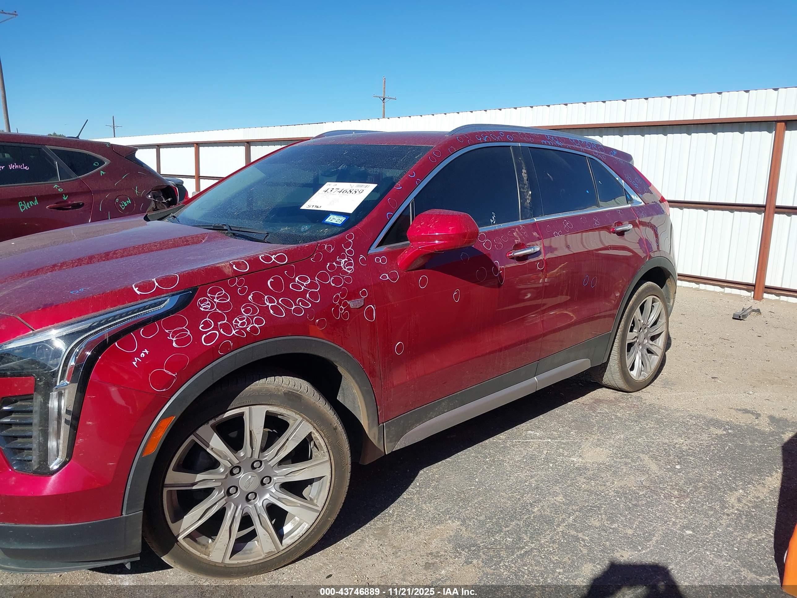 CADILLAC XT4 image 6