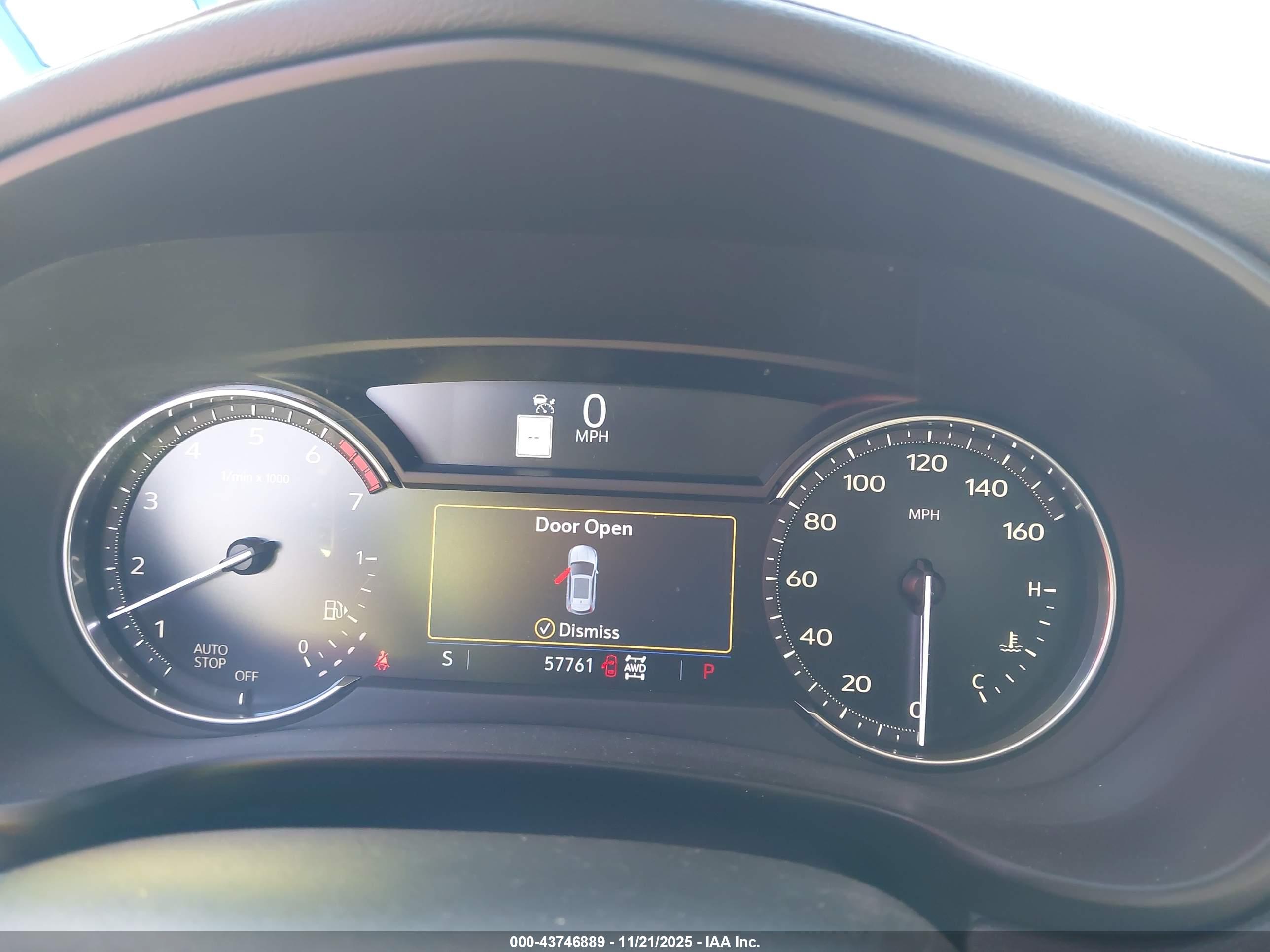 CADILLAC XT4 image 7