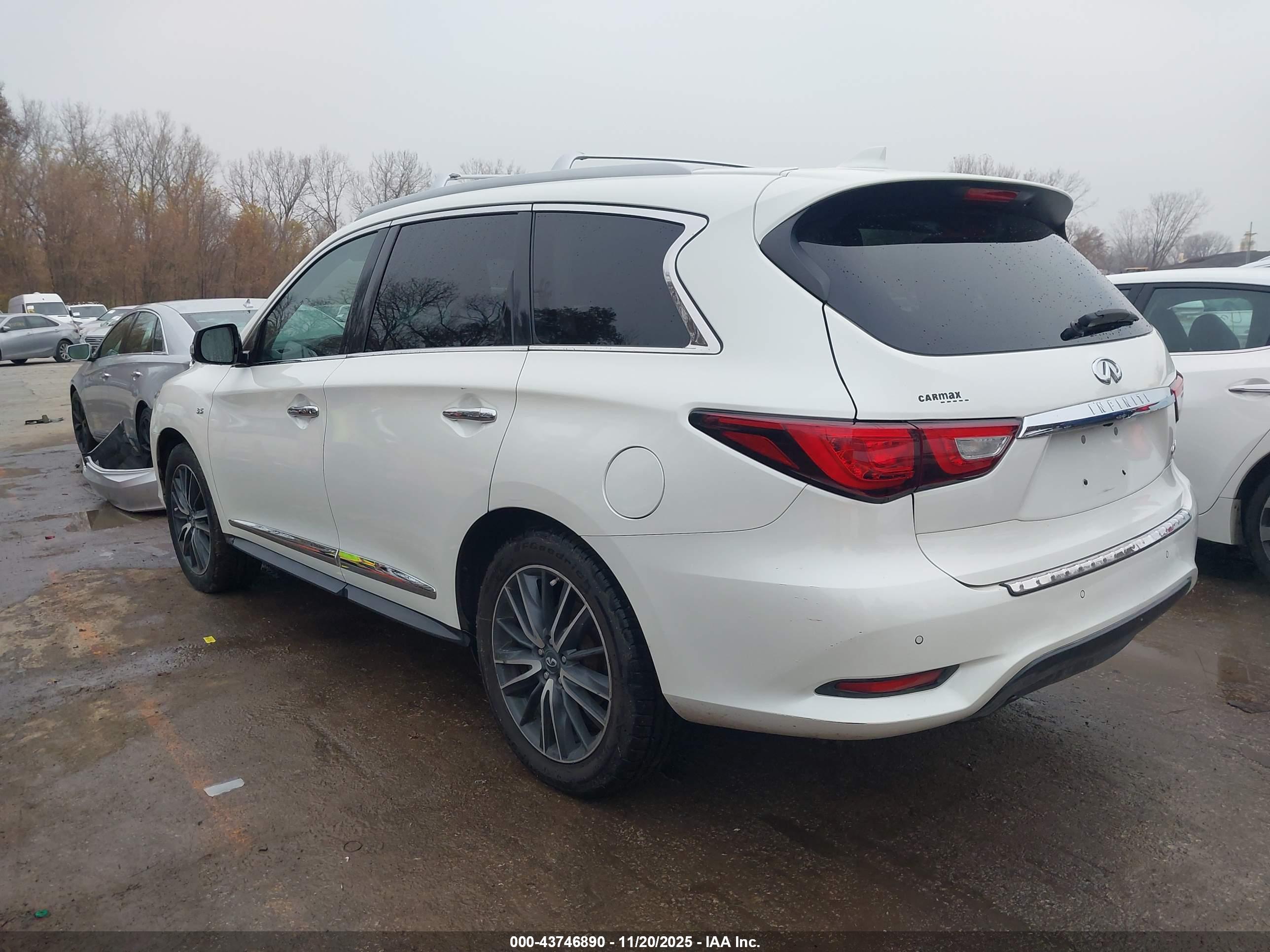 INFINITI QX60 image 3