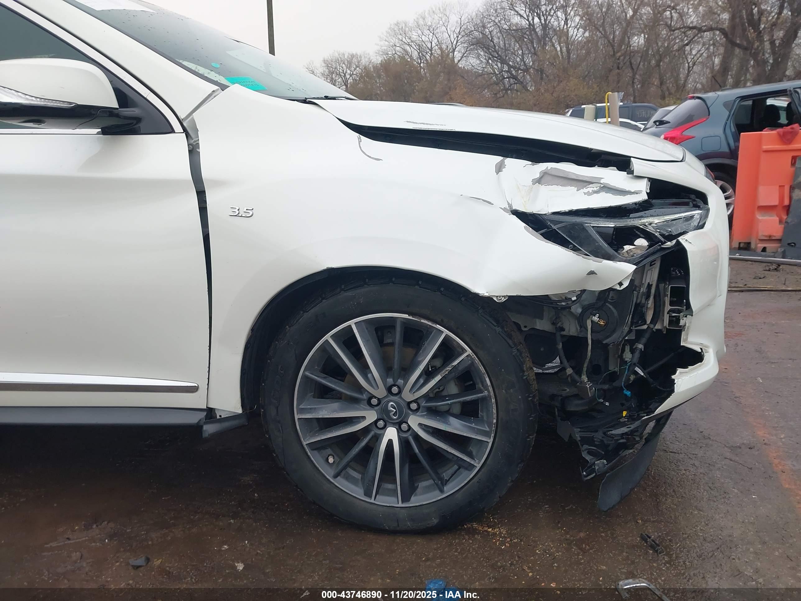 INFINITI QX60 image 6
