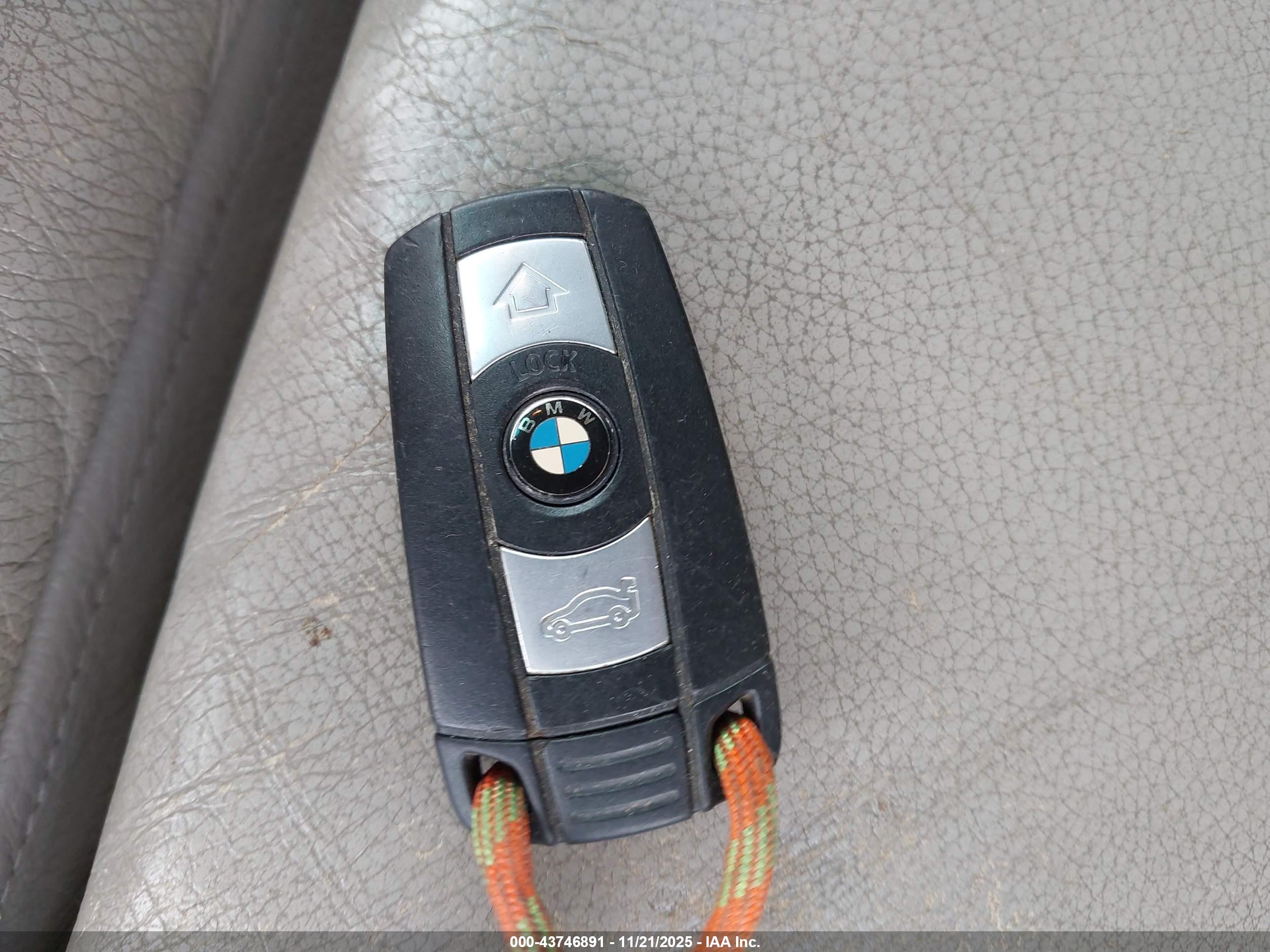 BMW 128I image 11