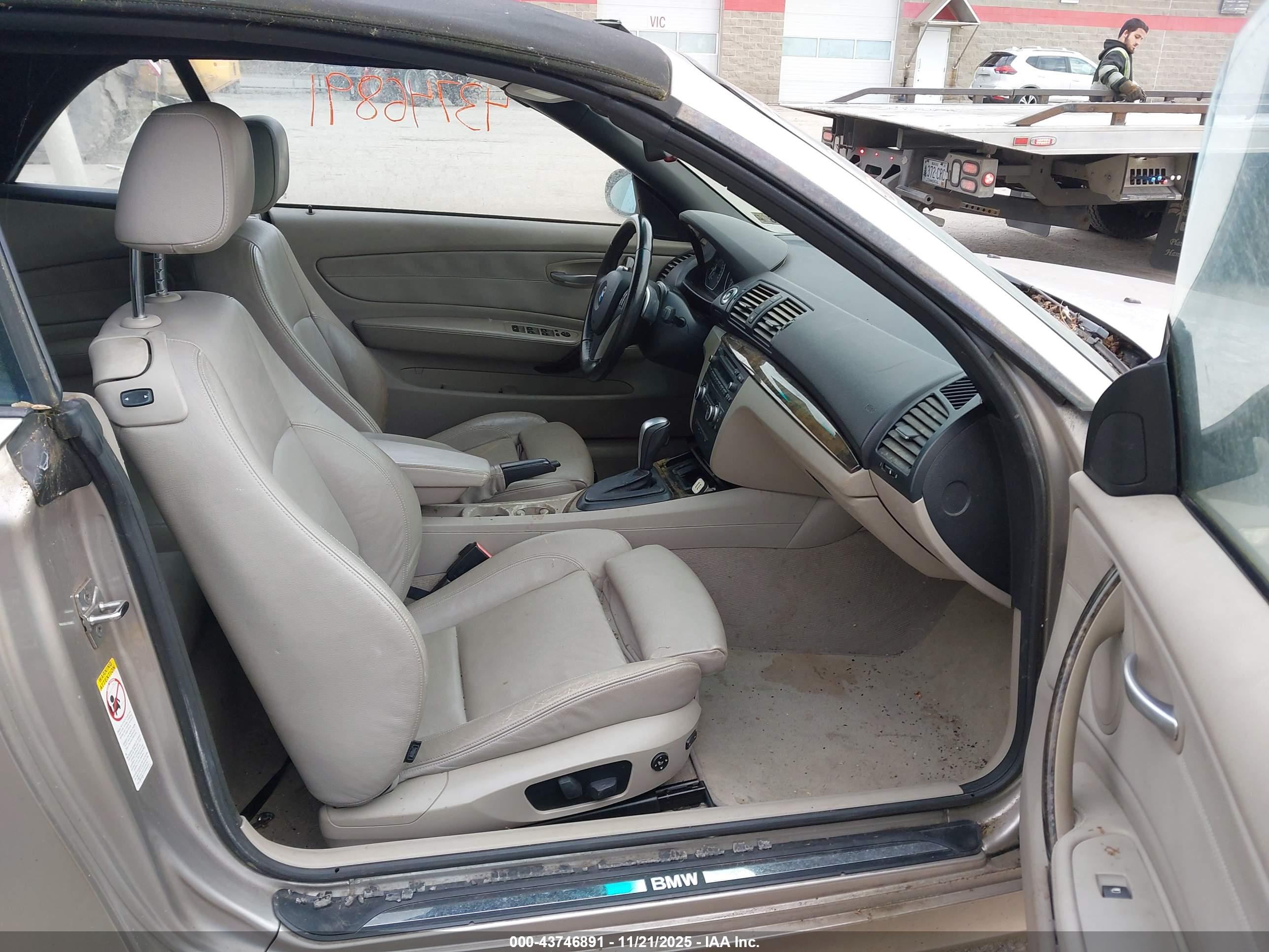 BMW 128I image 5