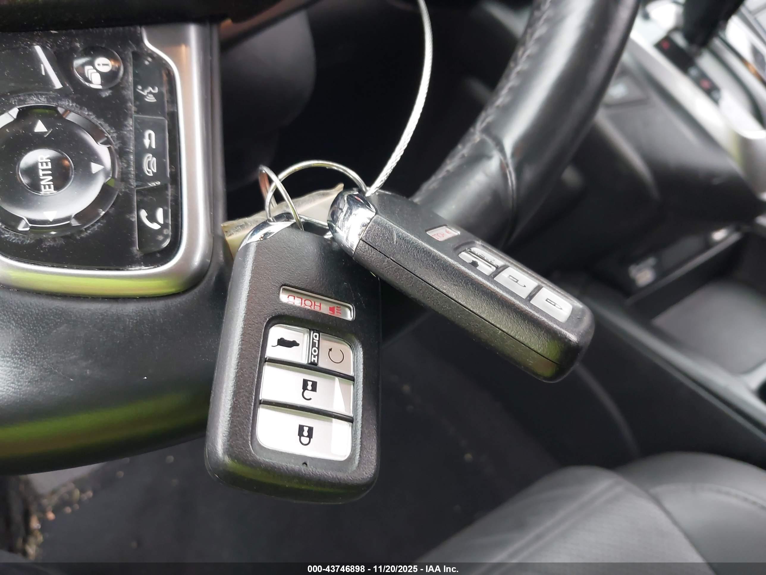 HONDA CR-V image 11