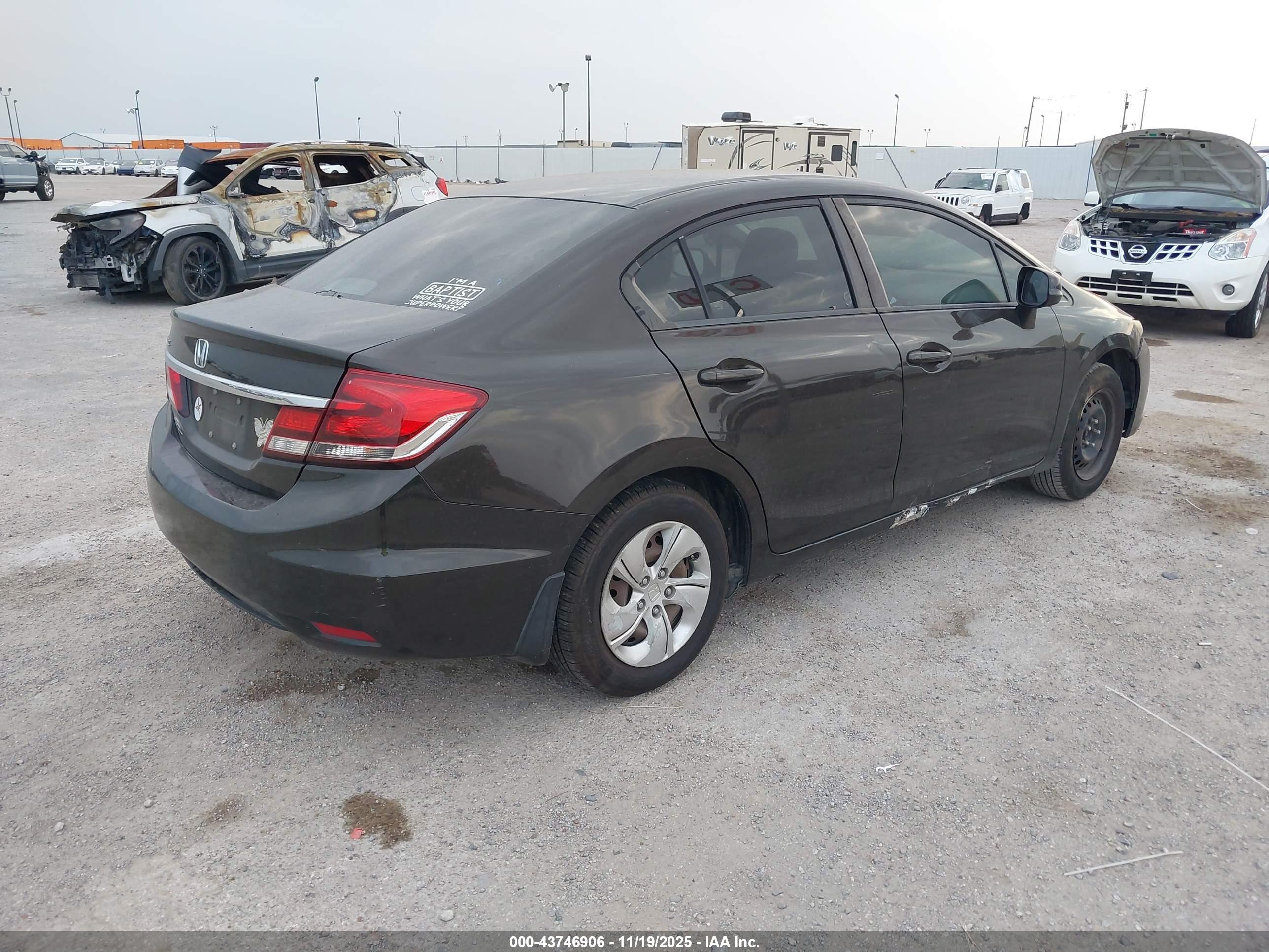 HONDA CIVIC image 4
