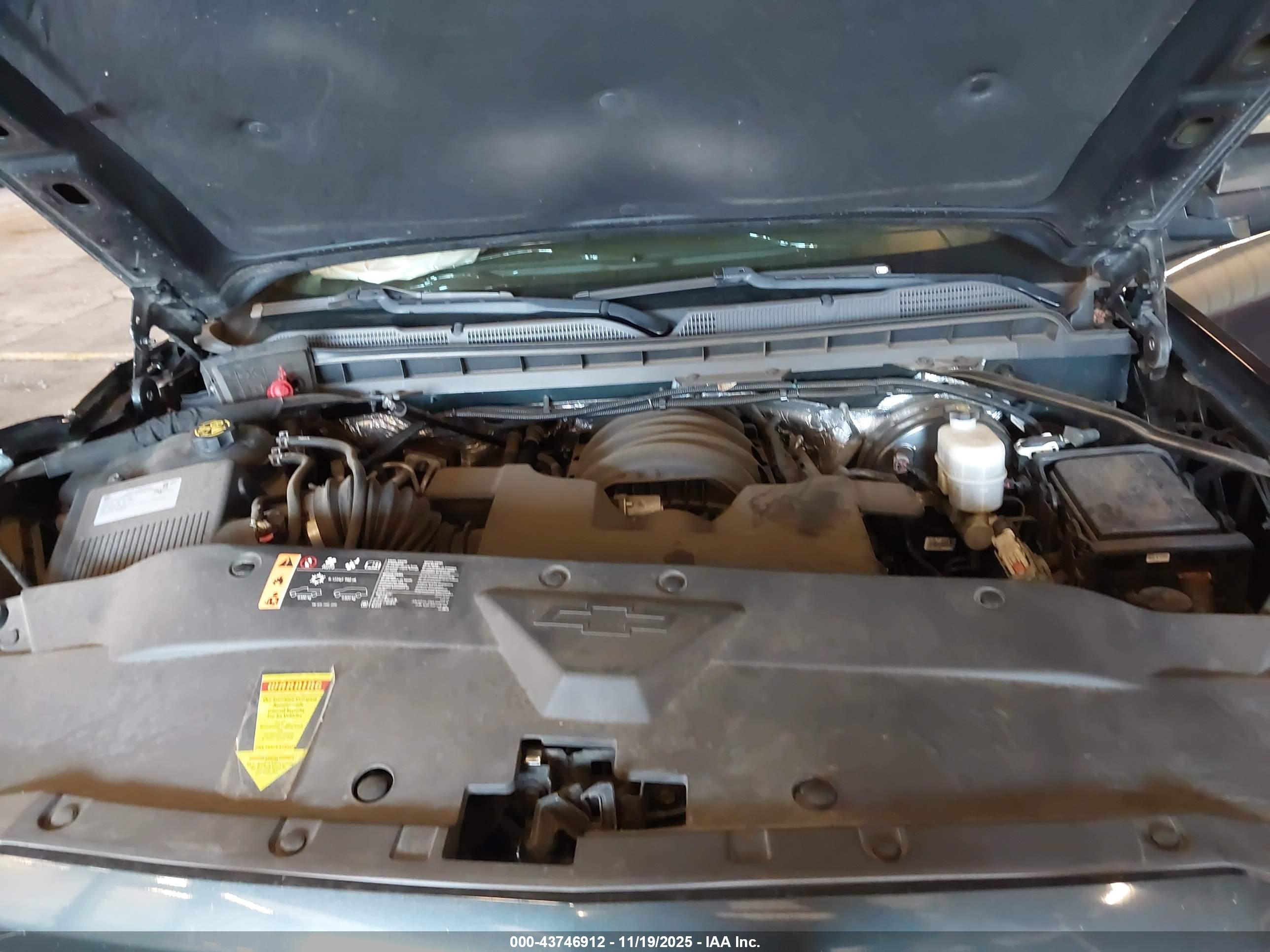 CHEVROLET SILVERADO image 10