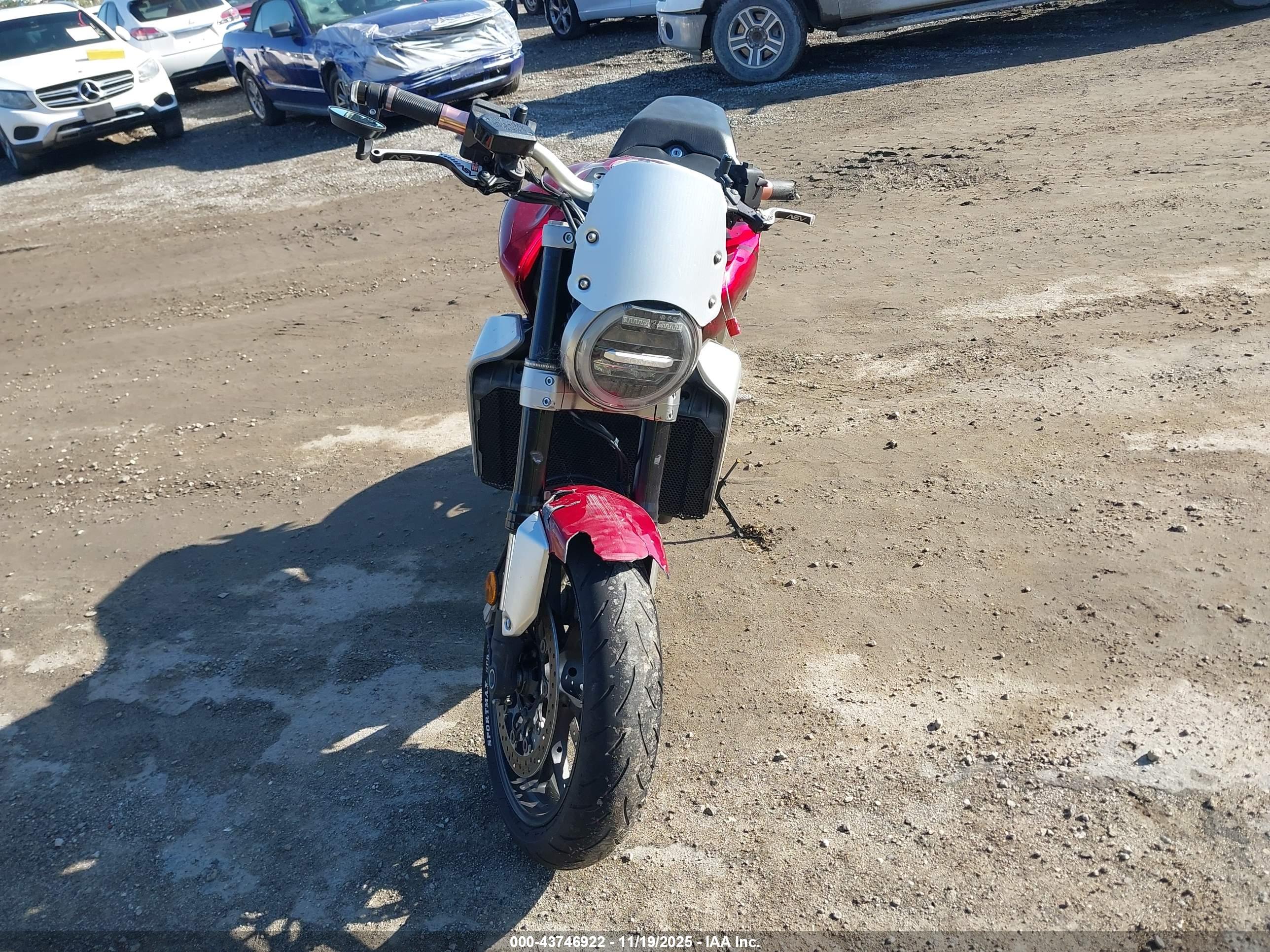 HONDA CB1000 image 5