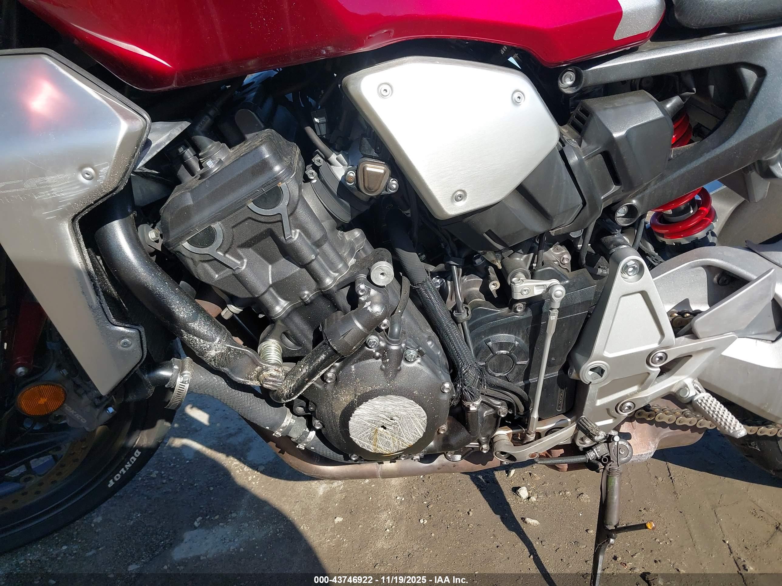 HONDA CB1000 image 9