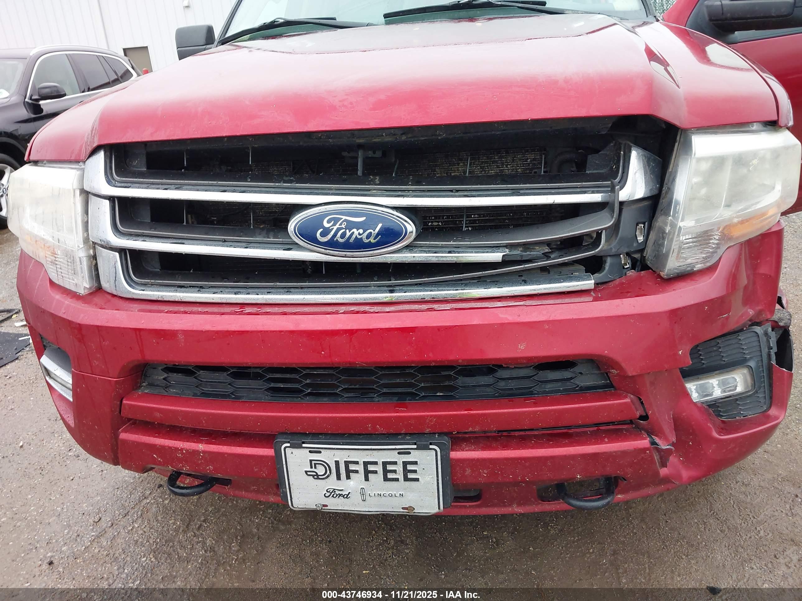 FORD EXPEDITION image 6