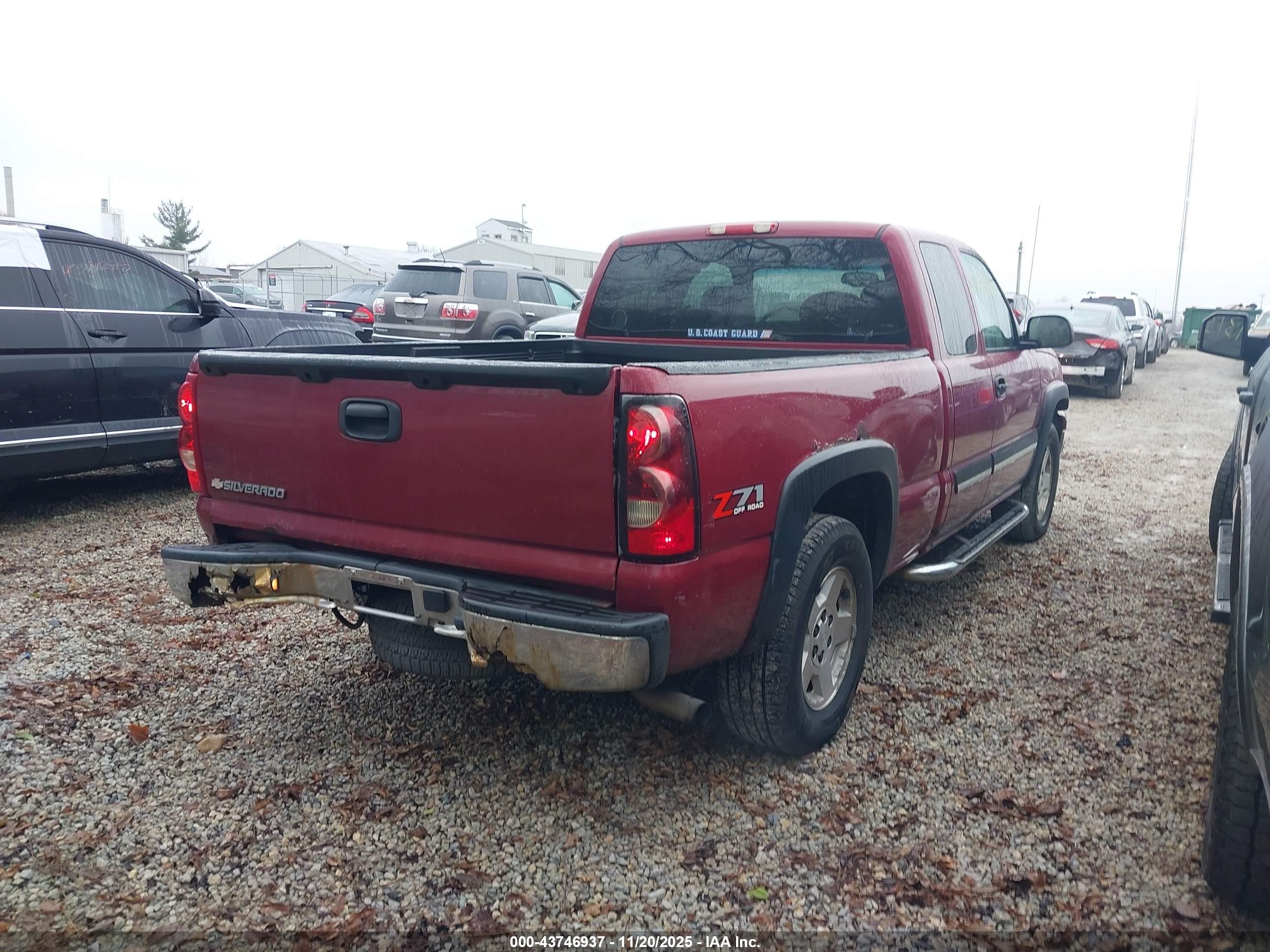 CHEVROLET SILVERADO image 4