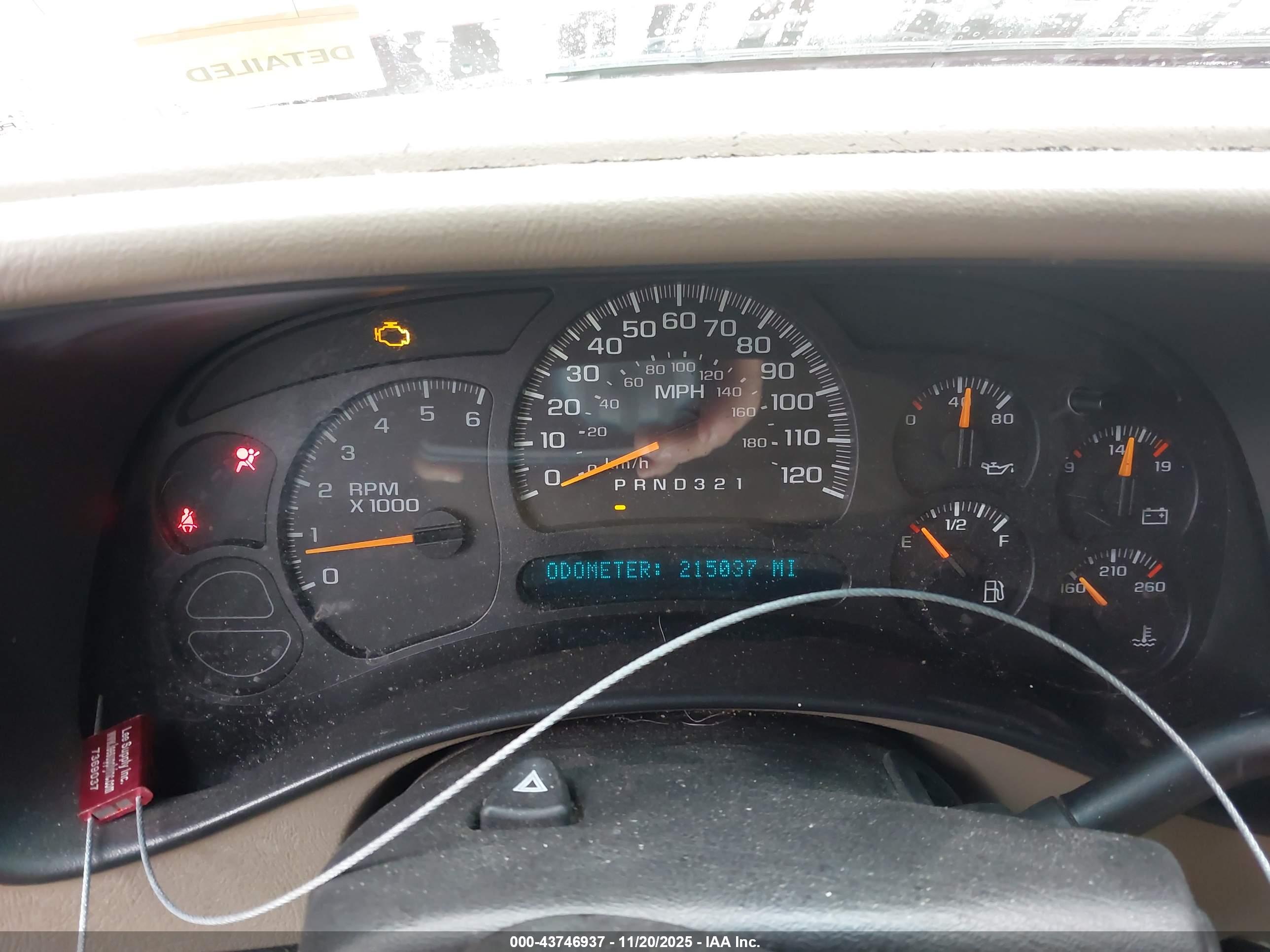 CHEVROLET SILVERADO image 7