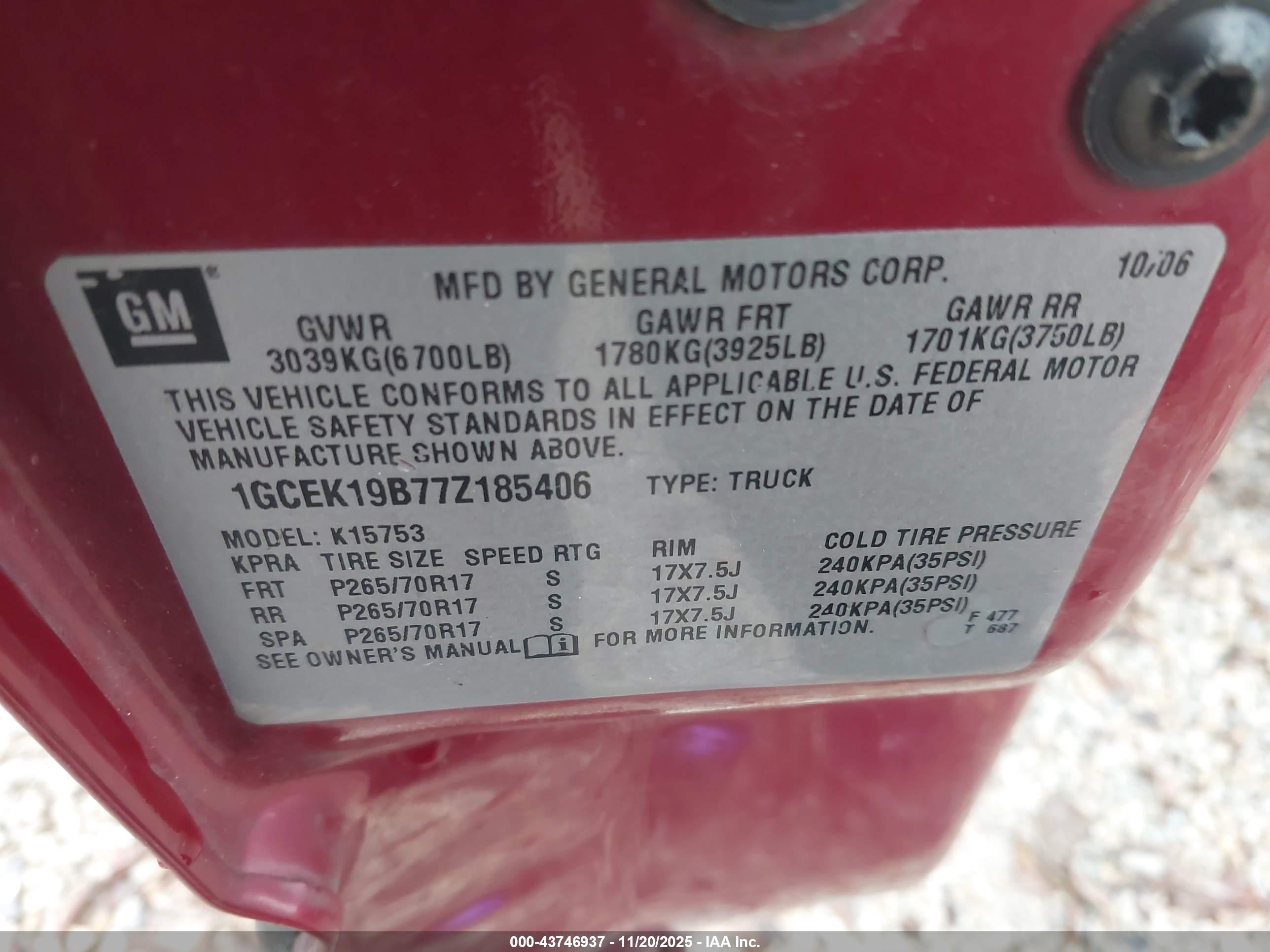 CHEVROLET SILVERADO image 9