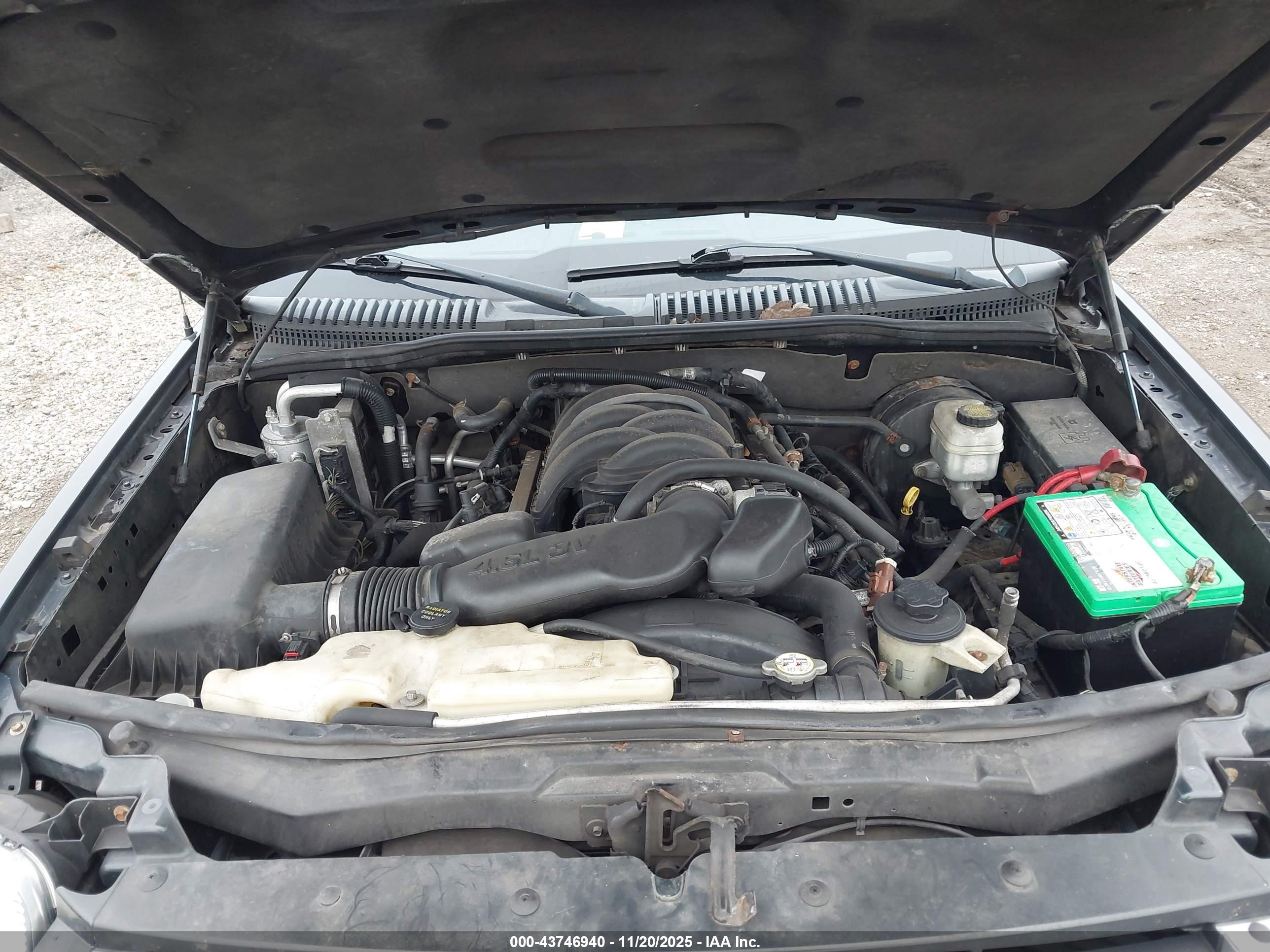 FORD EXPLORER image 10