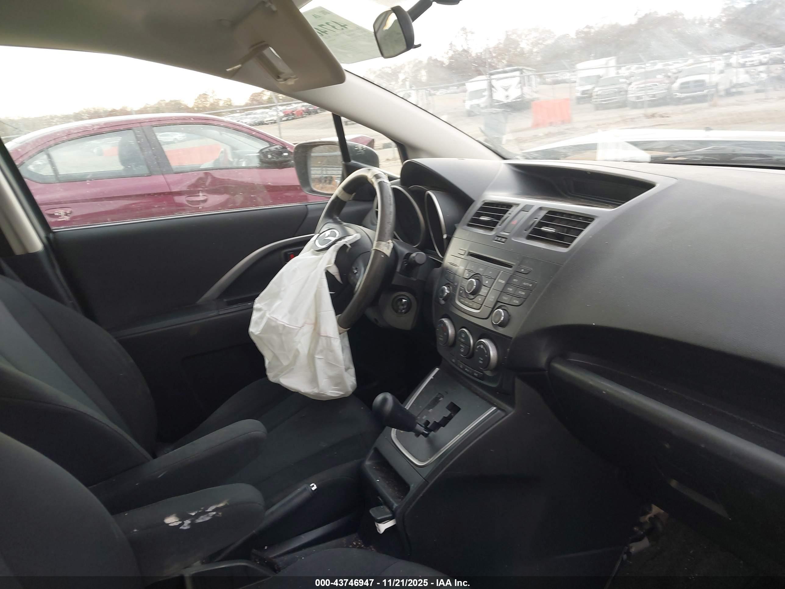 MAZDA MAZDA5 image 5