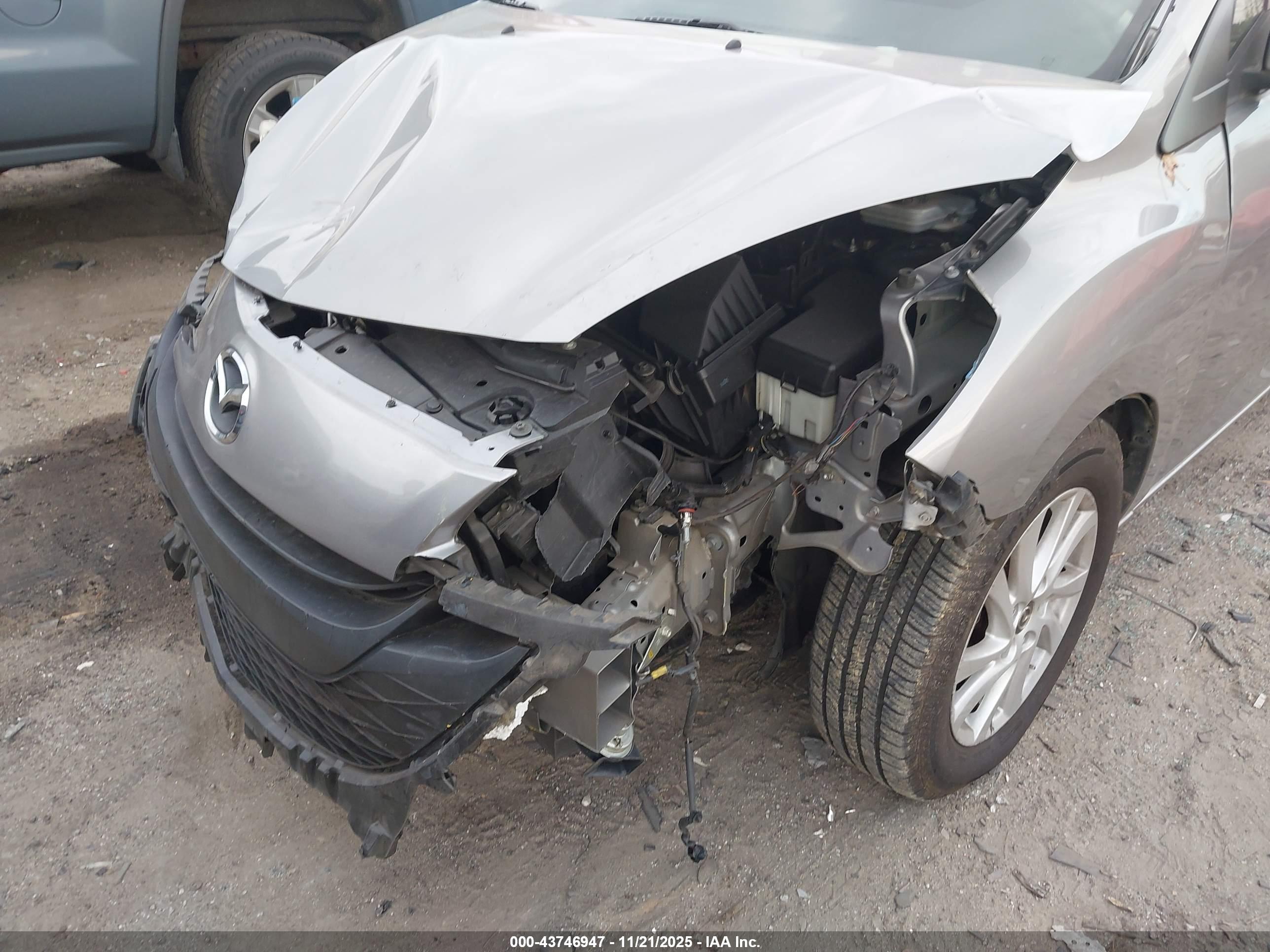 MAZDA MAZDA5 image 6