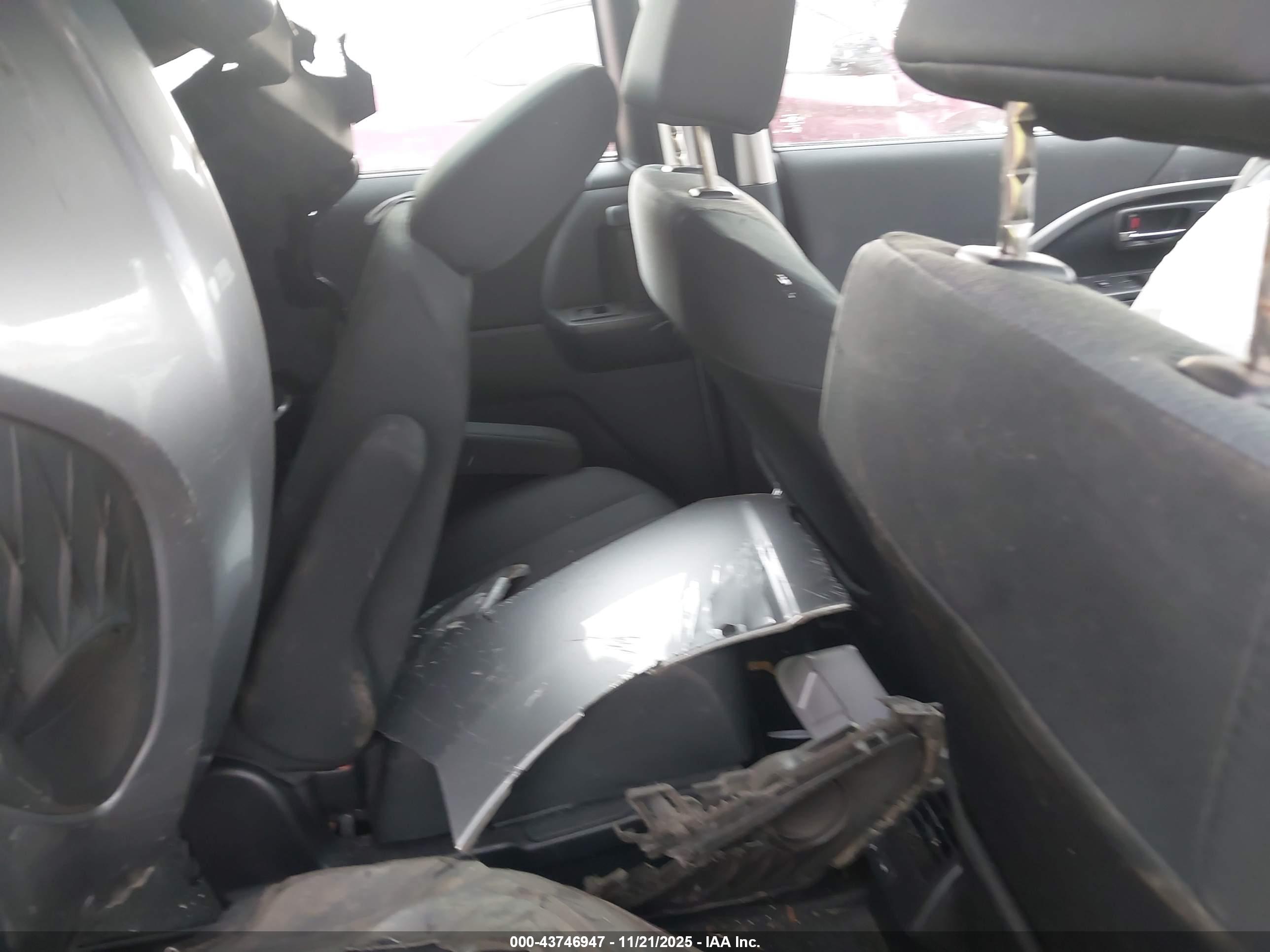 MAZDA MAZDA5 image 8