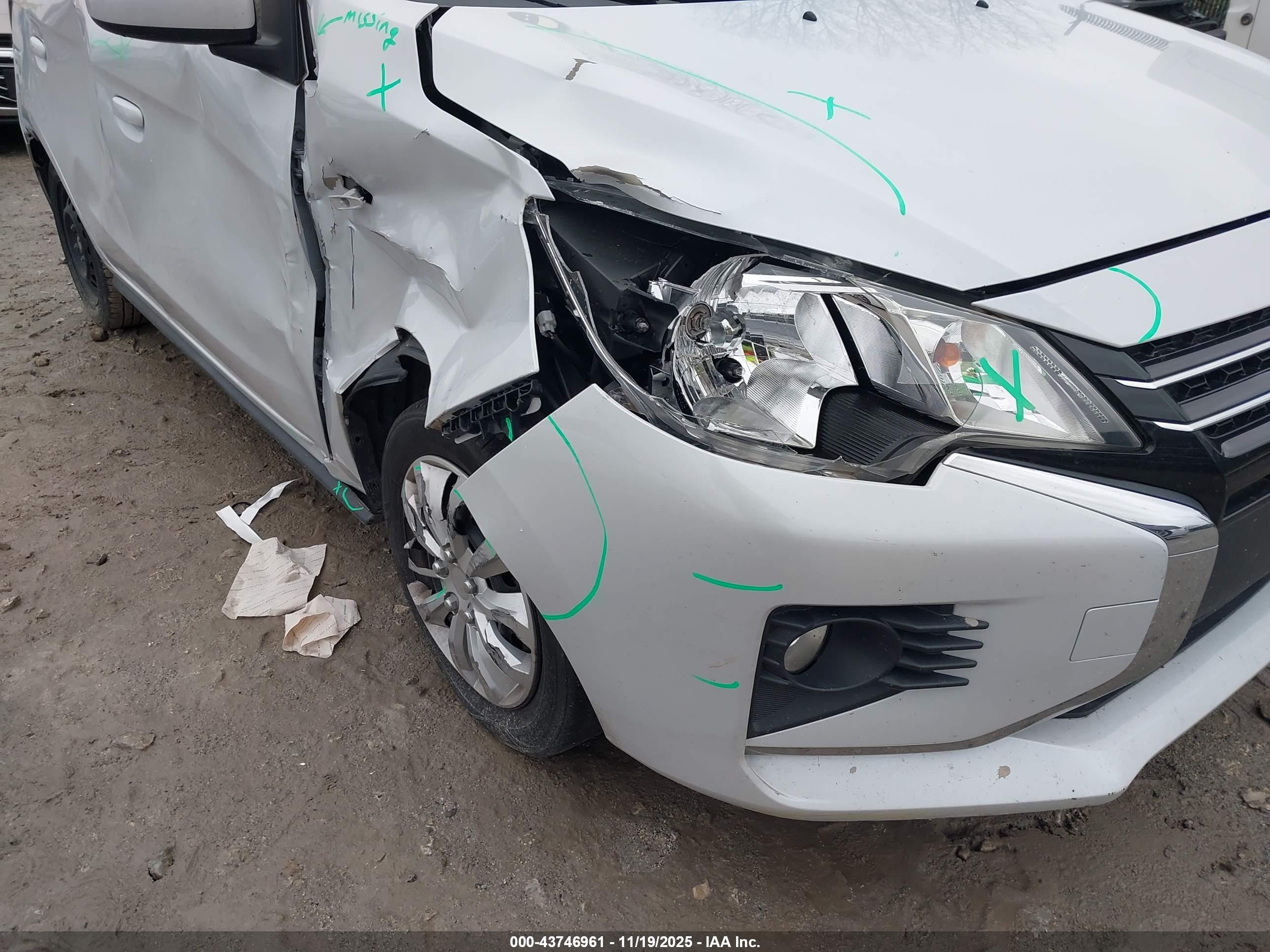 MITSUBISHI MIRAGE image 6
