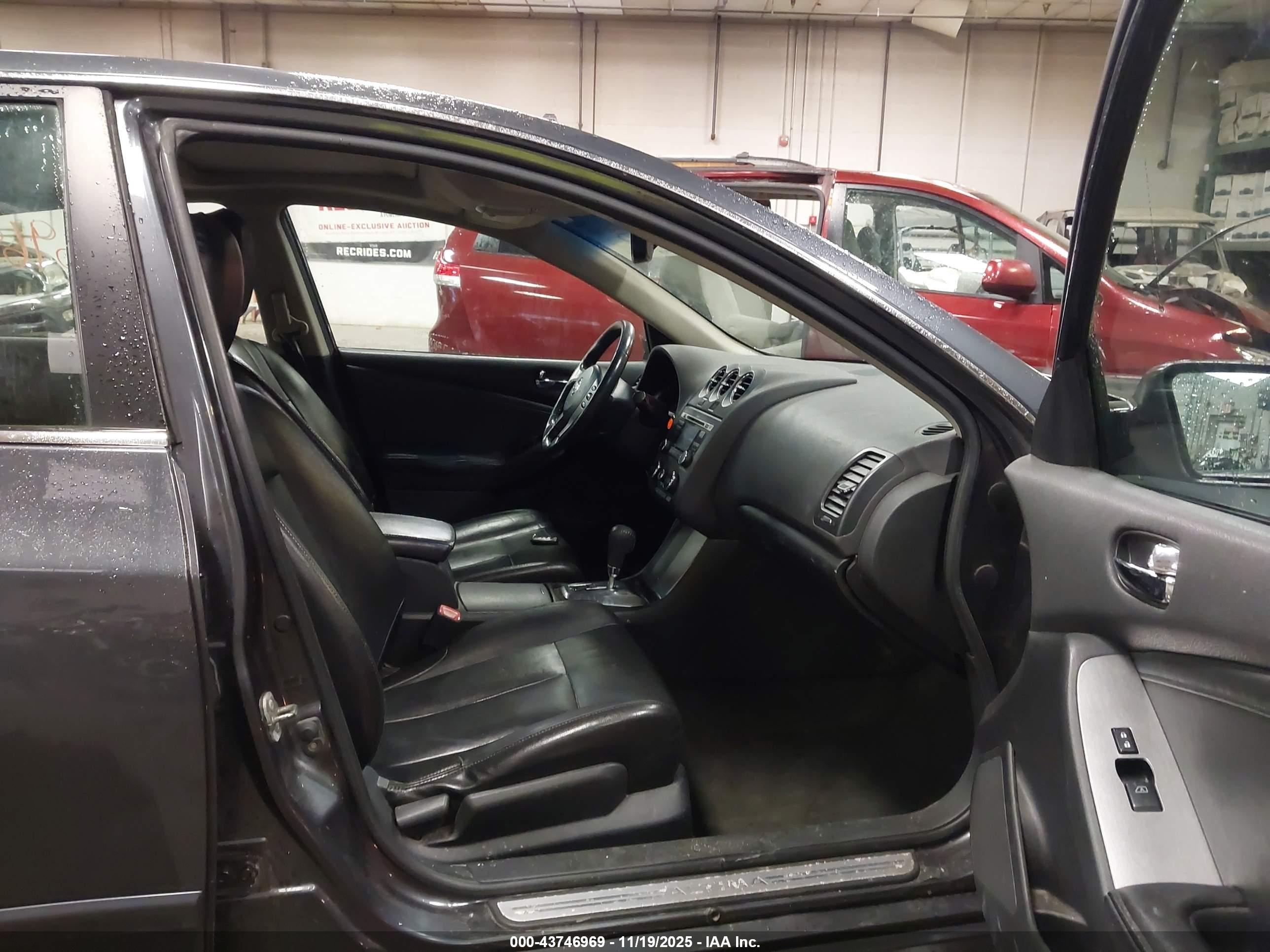 NISSAN ALTIMA image 5