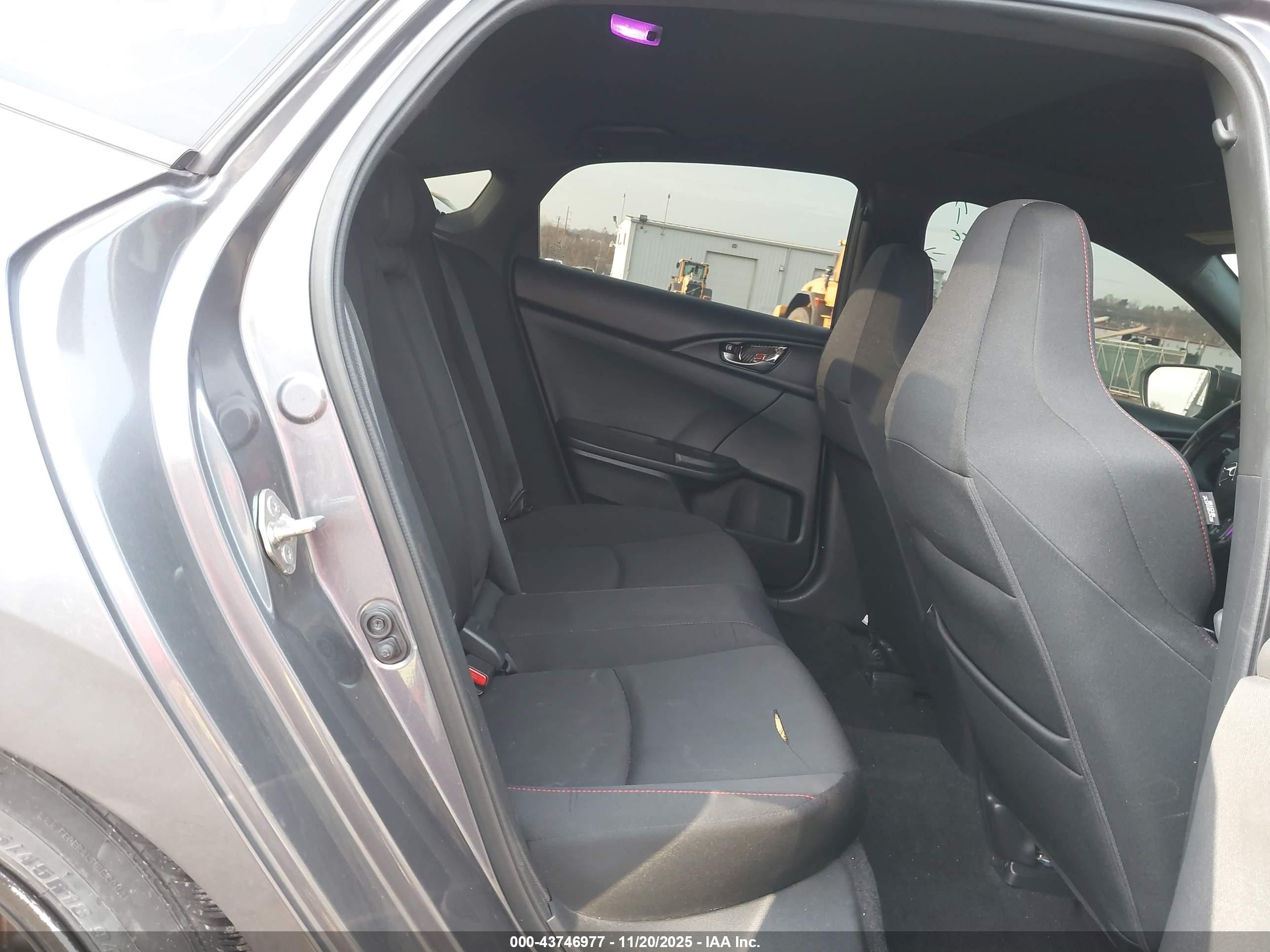 HONDA CIVIC image 8