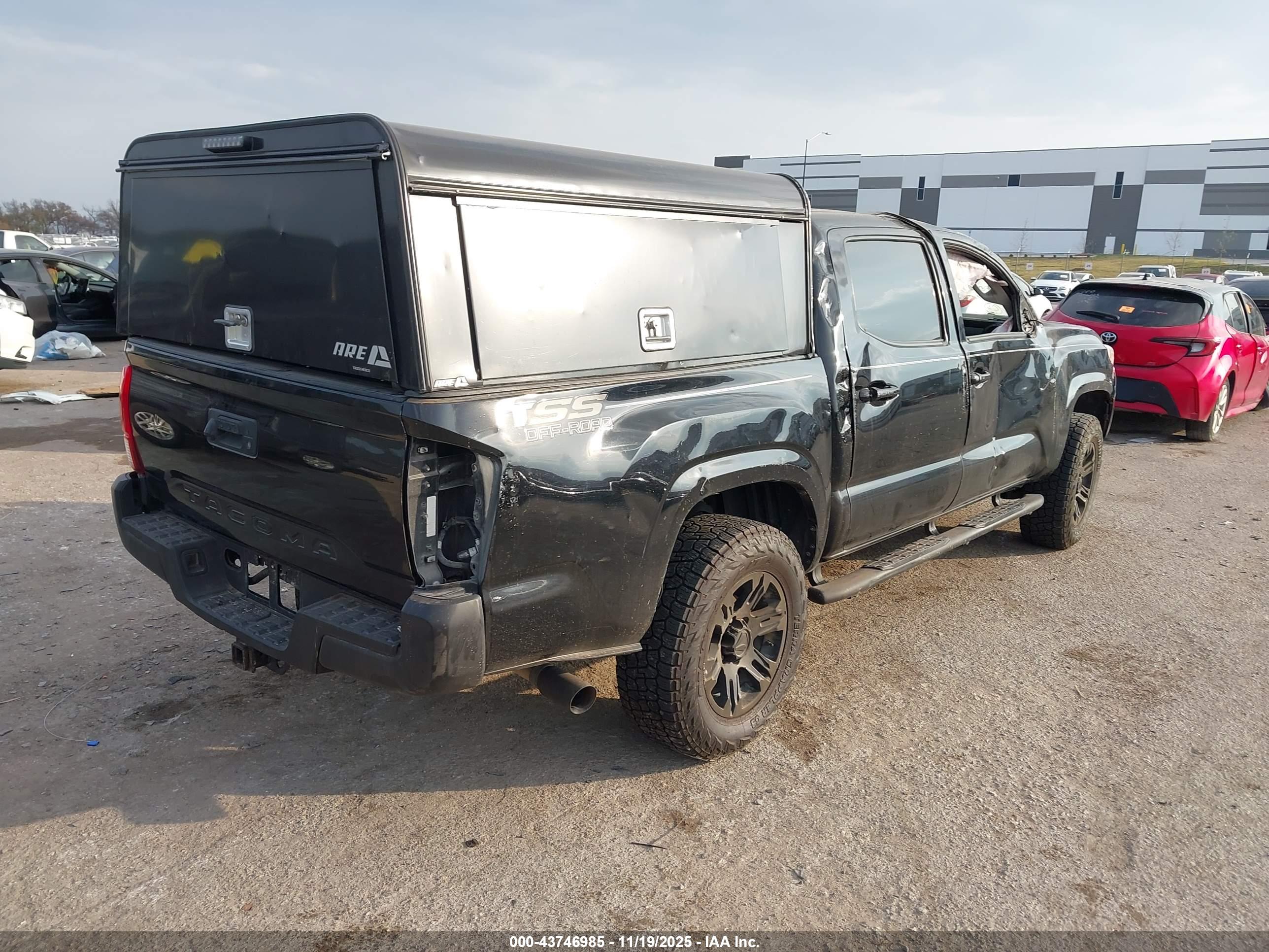 TOYOTA TACOMA image 4