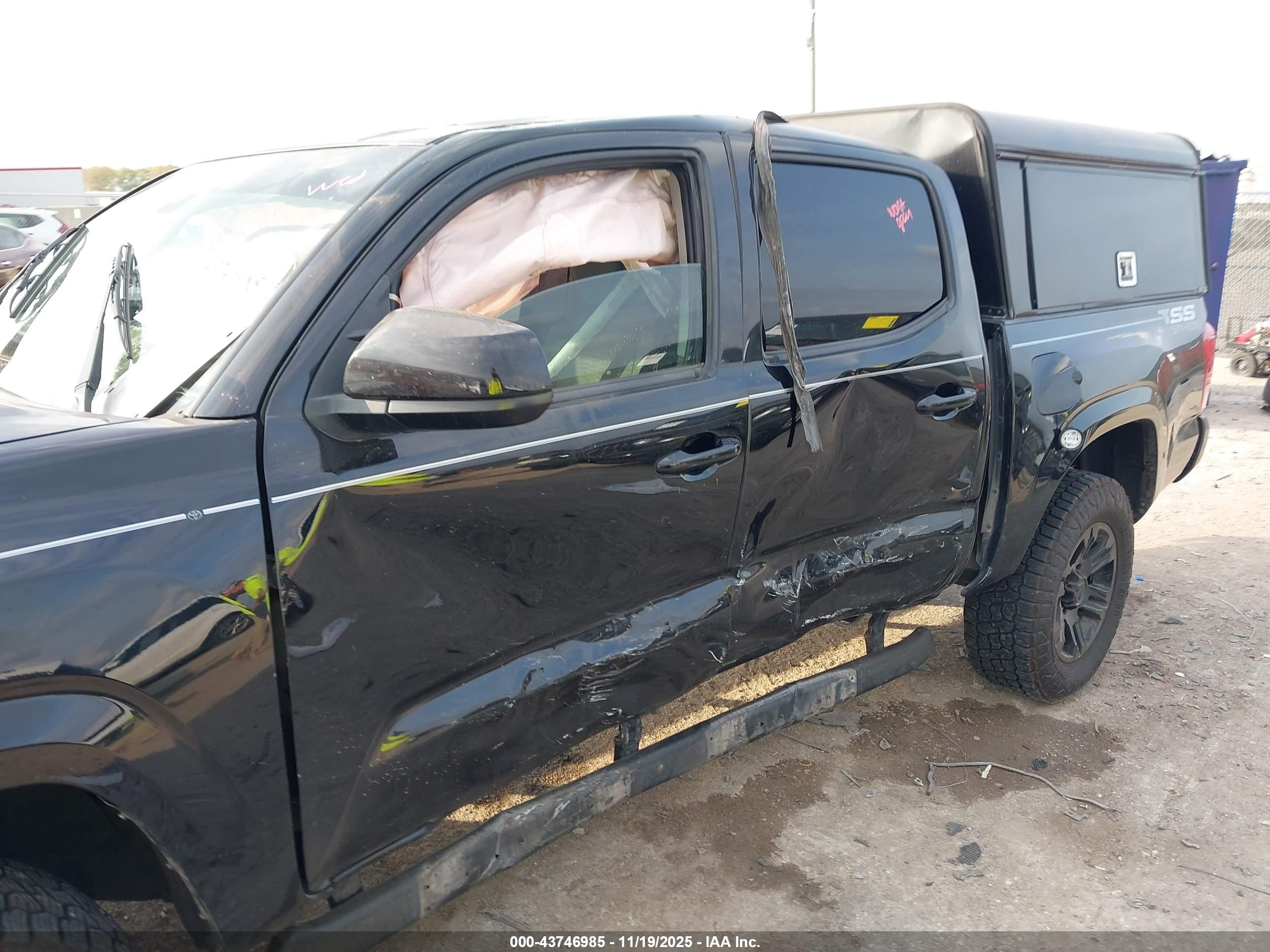 TOYOTA TACOMA image 6