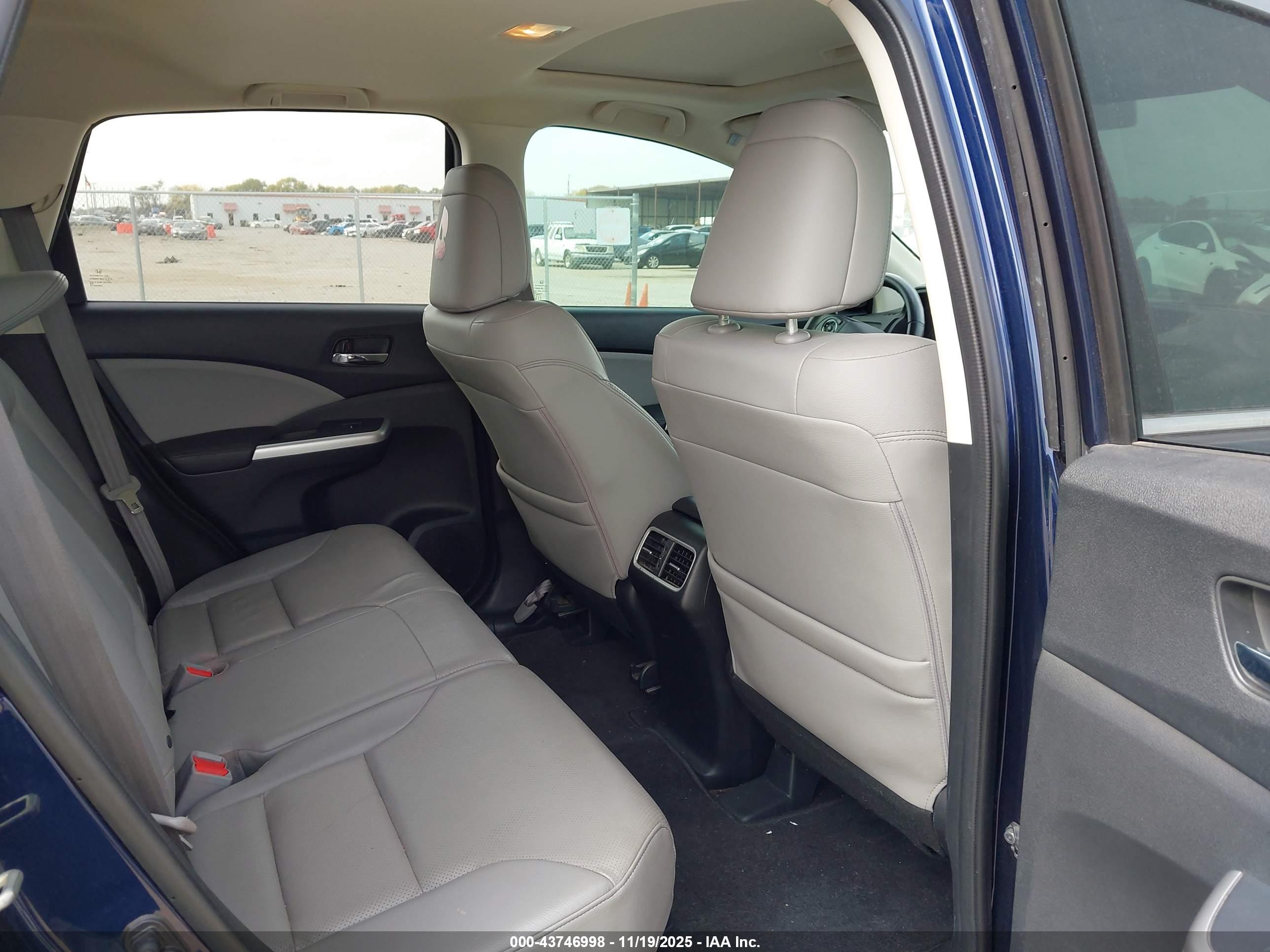 HONDA CR-V image 8