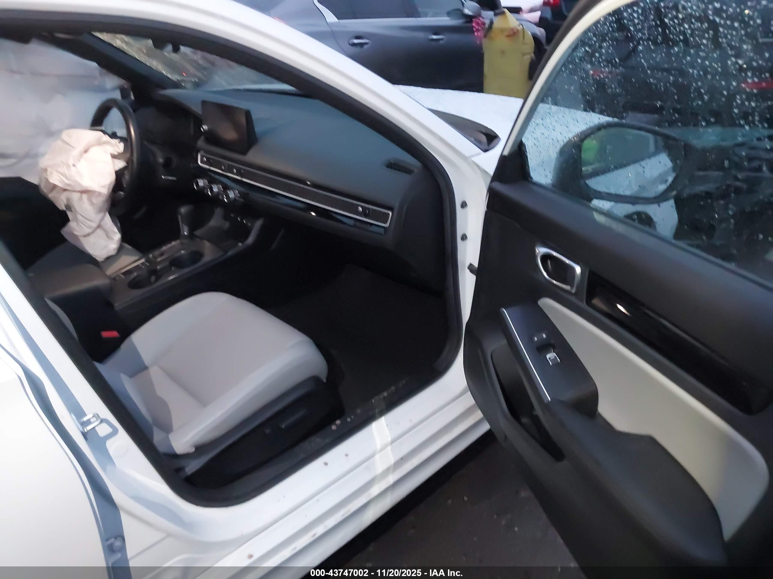 HONDA CIVIC image 5