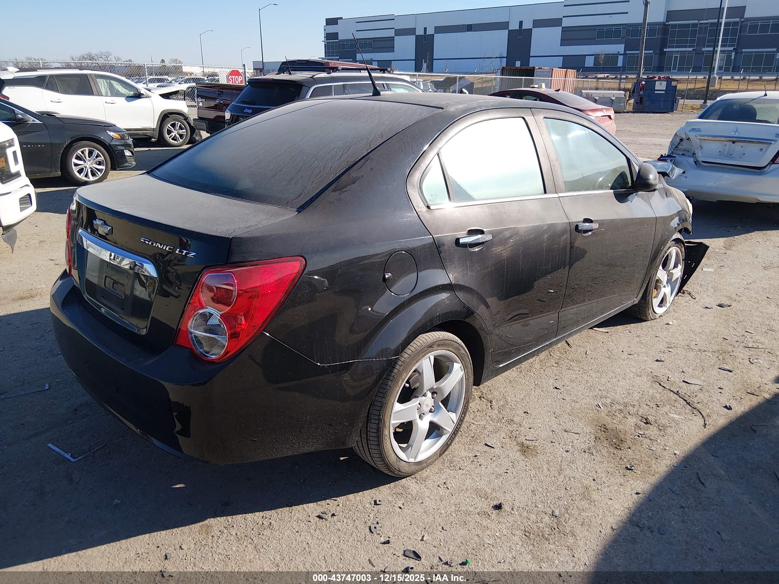 CHEVROLET SONIC image 4