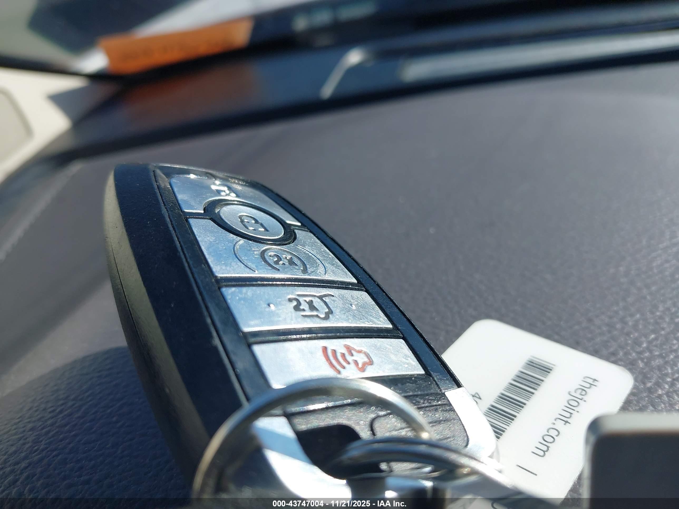 FORD EXPEDITION image 11