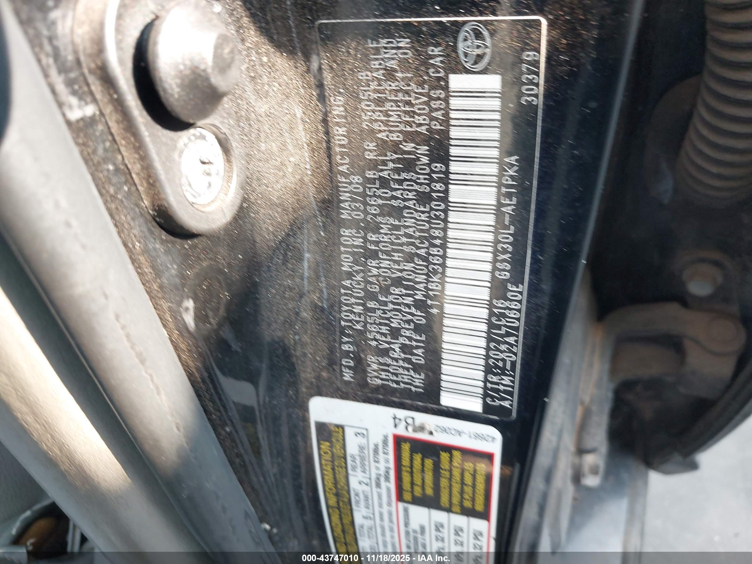TOYOTA AVALON image 9