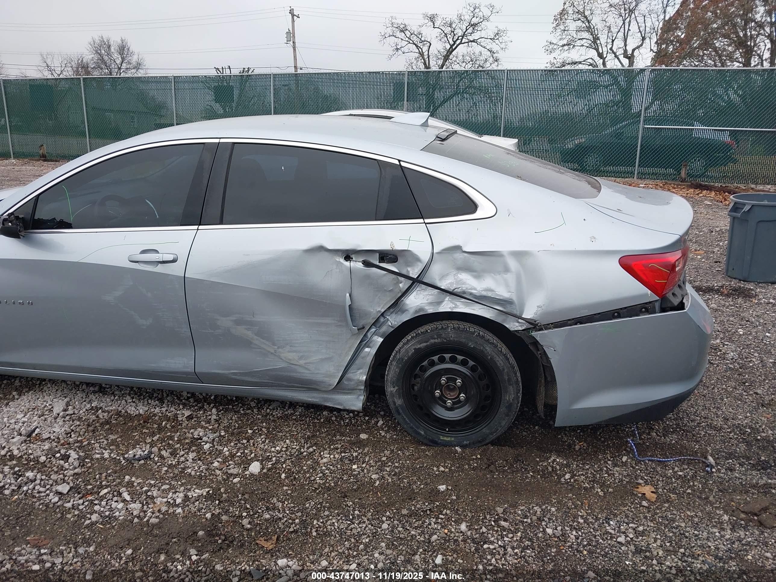 CHEVROLET MALIBU image 6