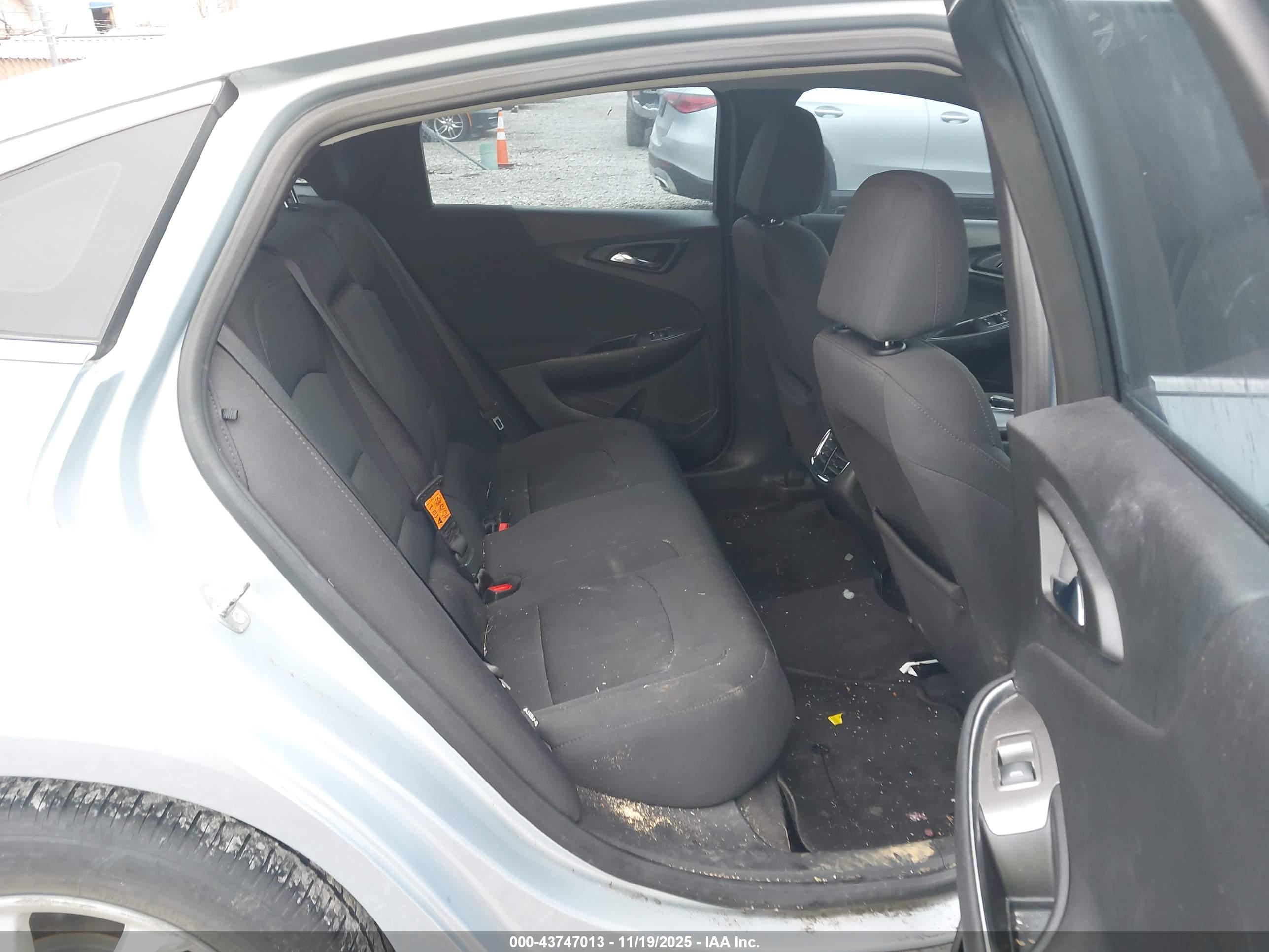 CHEVROLET MALIBU image 8