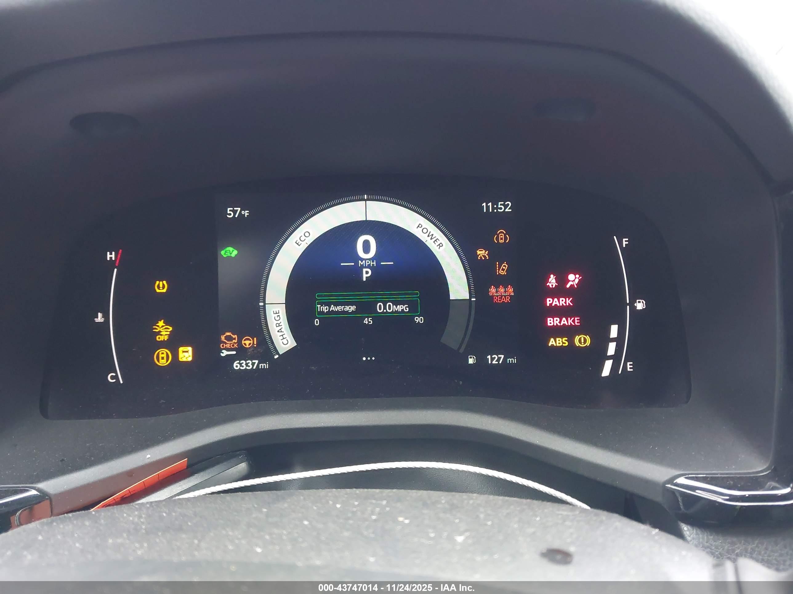 TOYOTA CAMRY image 7