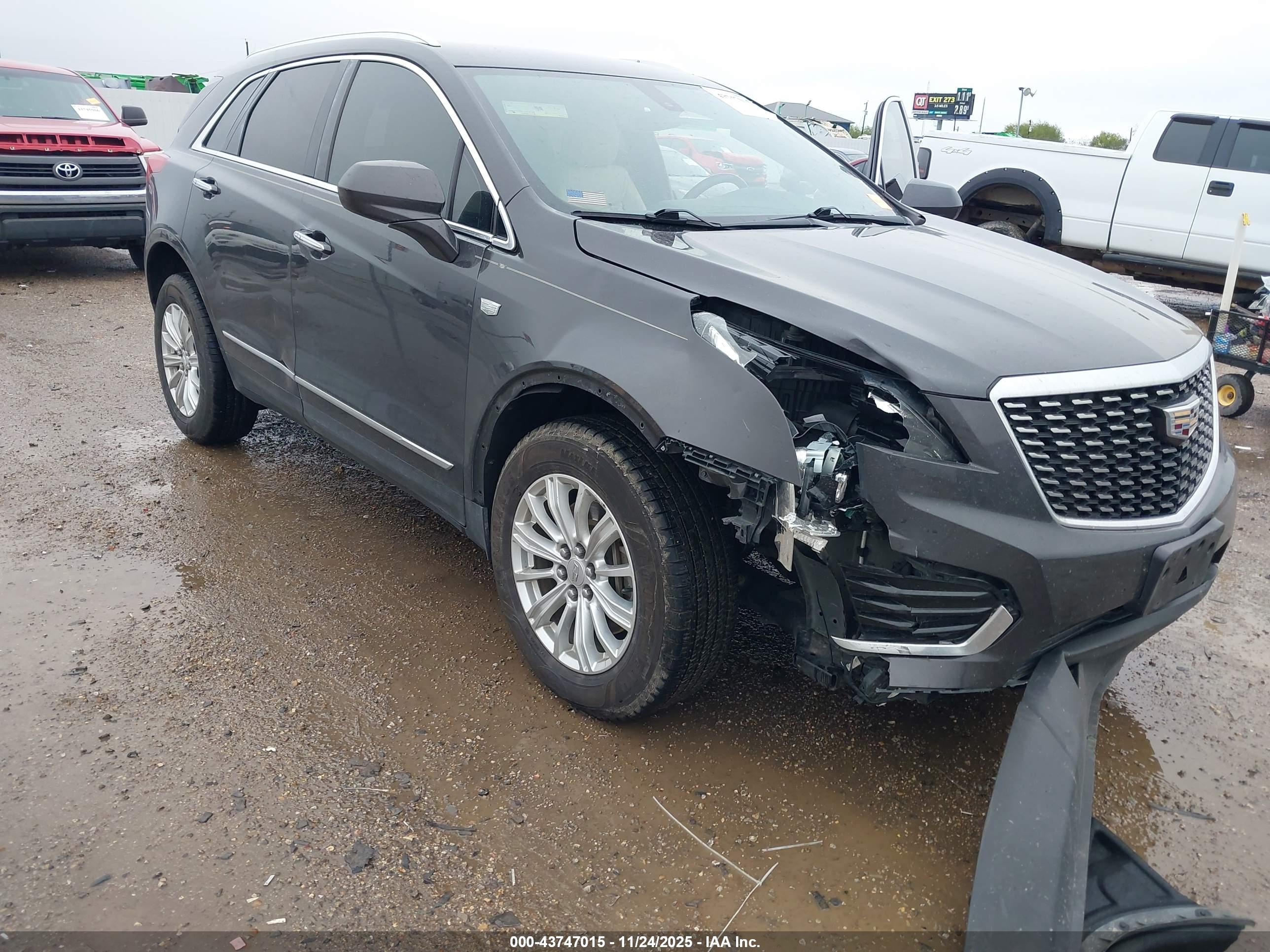 CADILLAC XT5 image 6