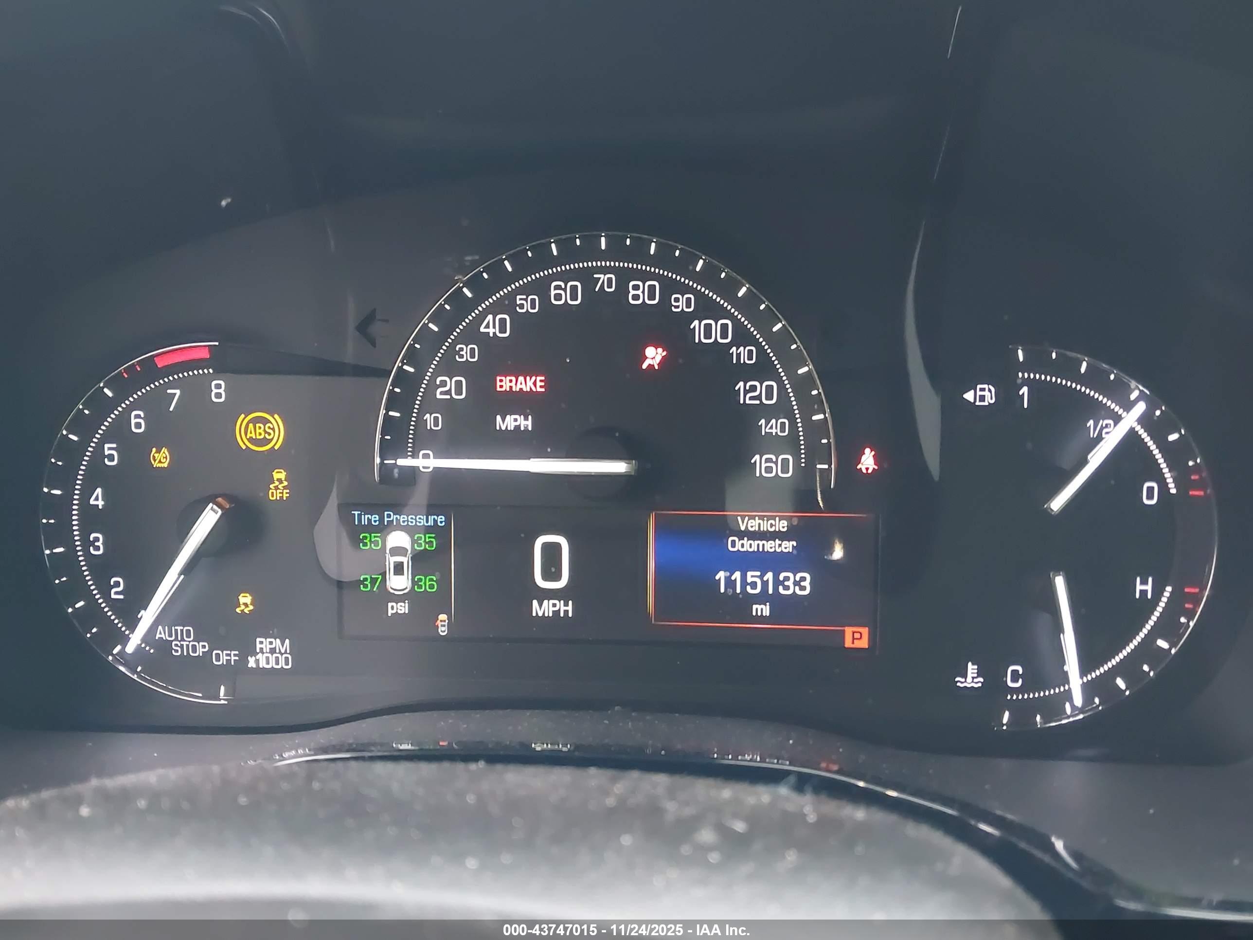 CADILLAC XT5 image 7