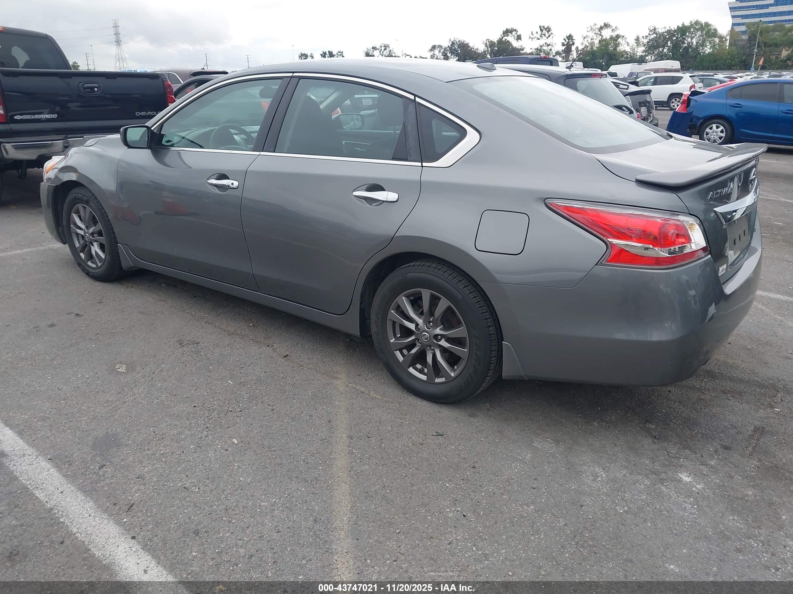 NISSAN ALTIMA image 3