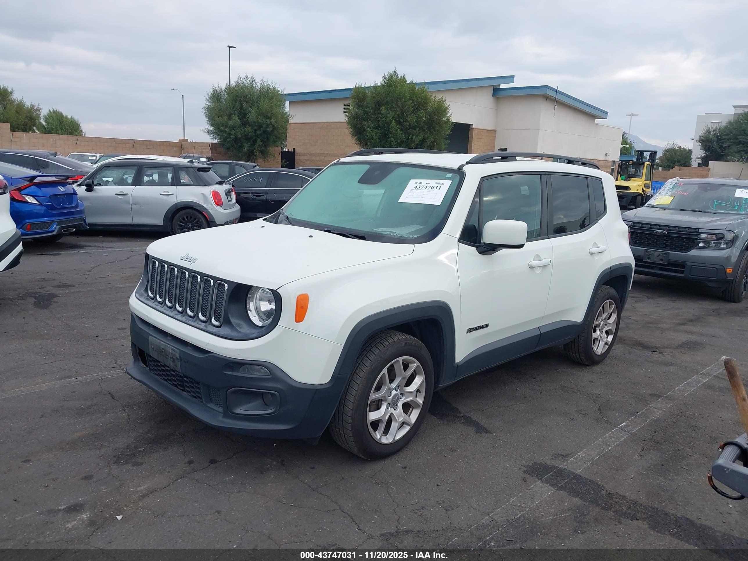 JEEP RENEGADE image 2