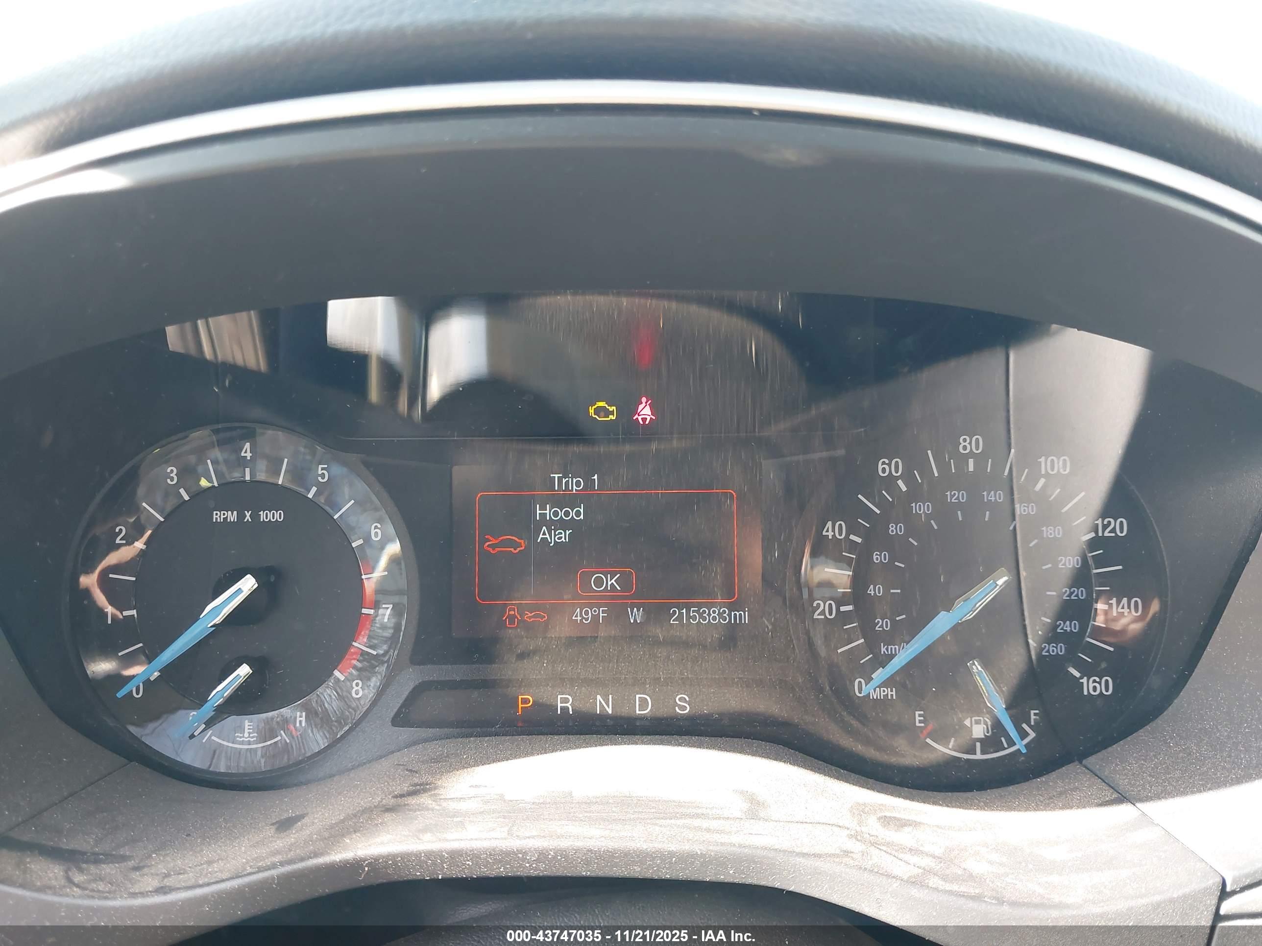 FORD FUSION image 7