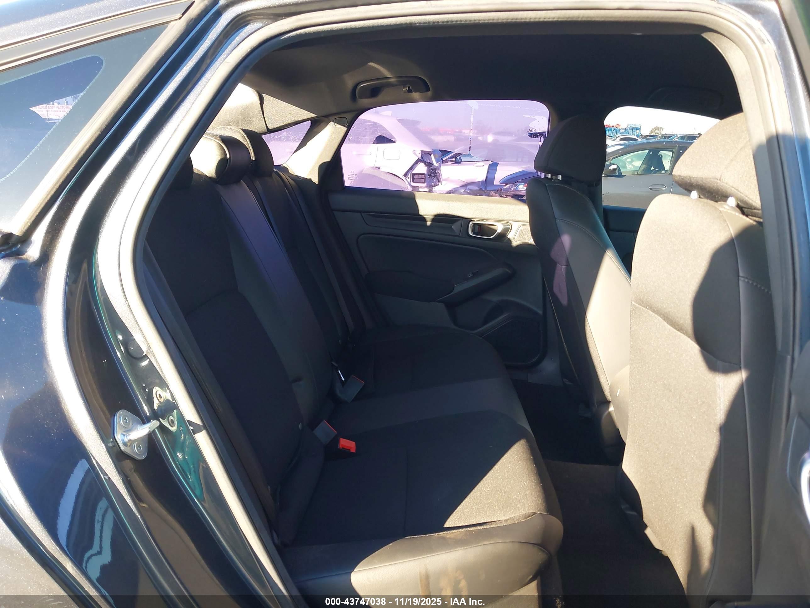 HONDA CIVIC image 8